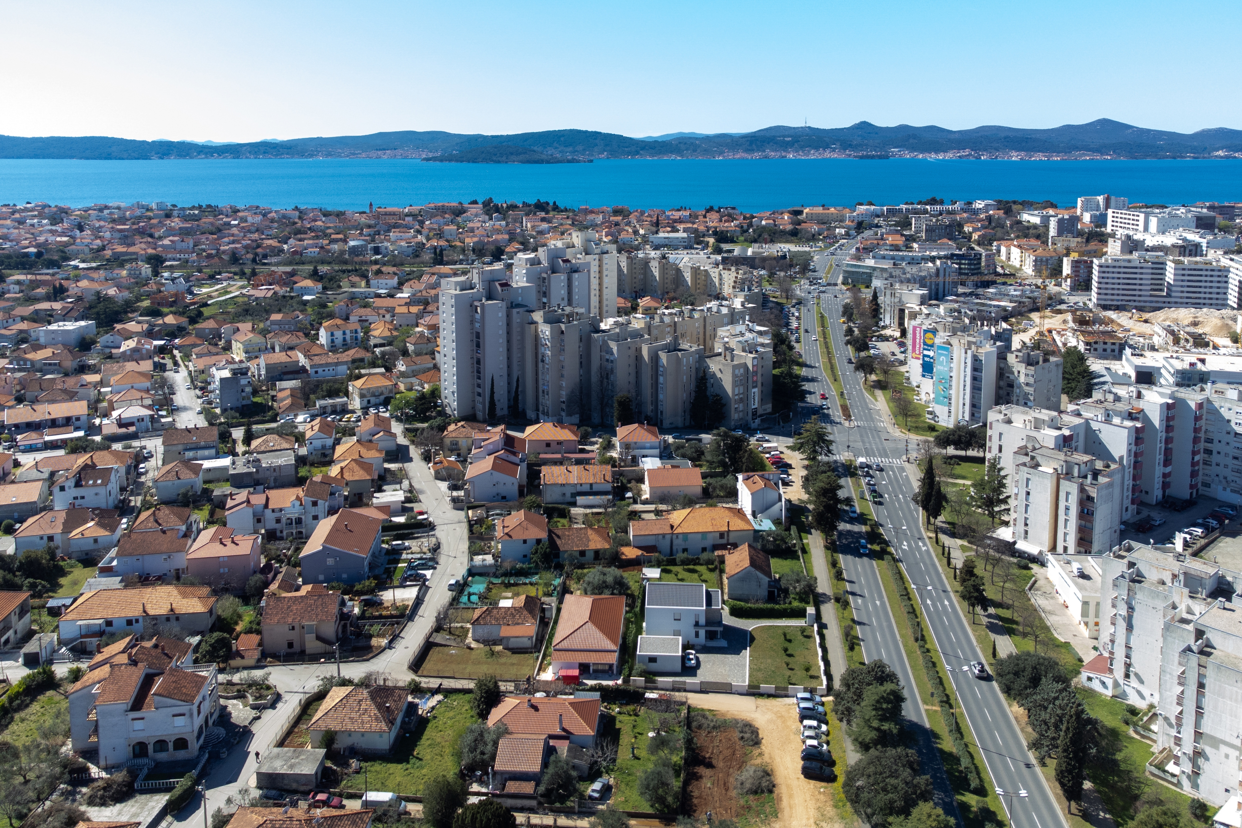 Two bedroom apartment with air-conditioning Zadar (A-22871-b)