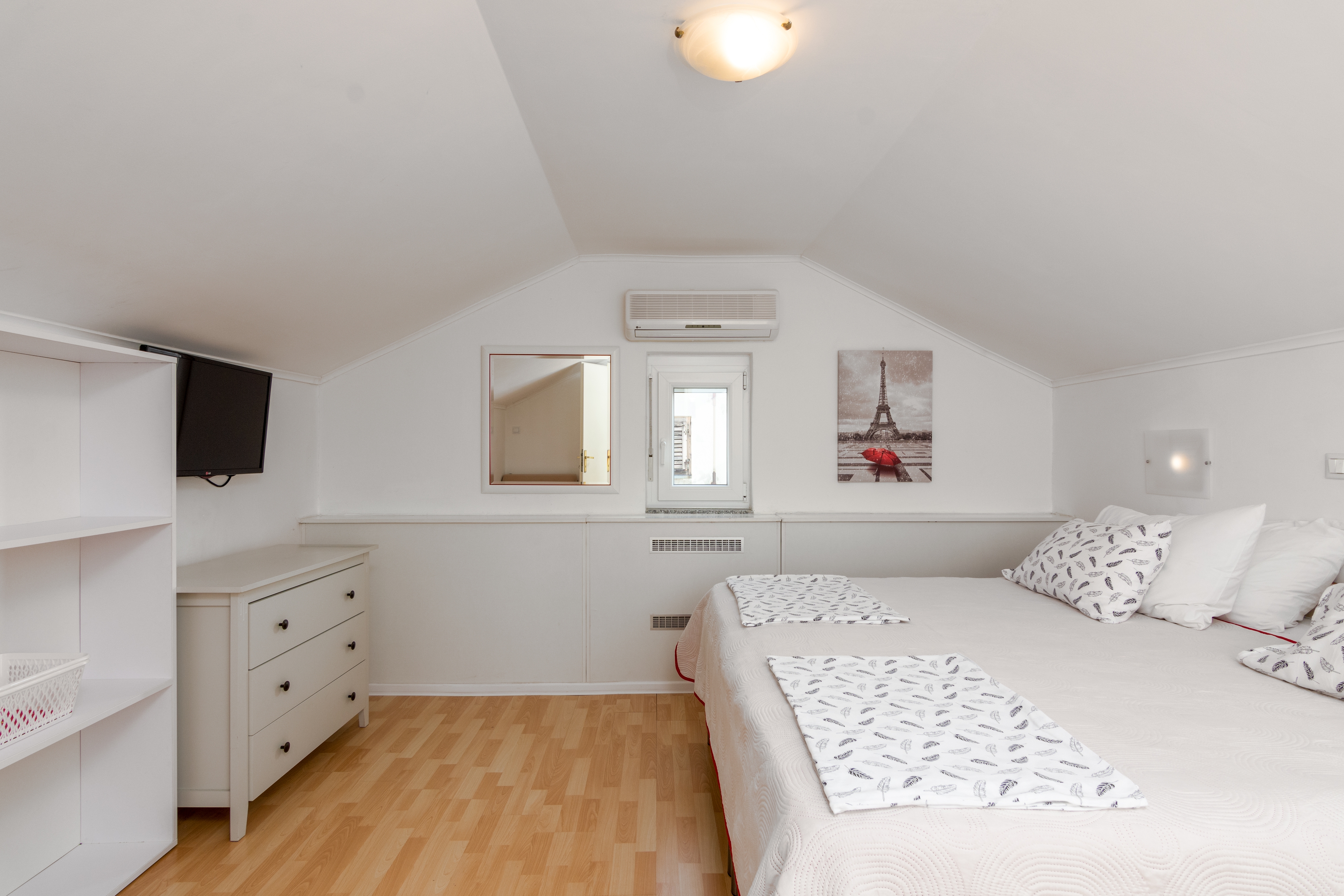 Three bedroom apartment with terrace Rovinj  A-b