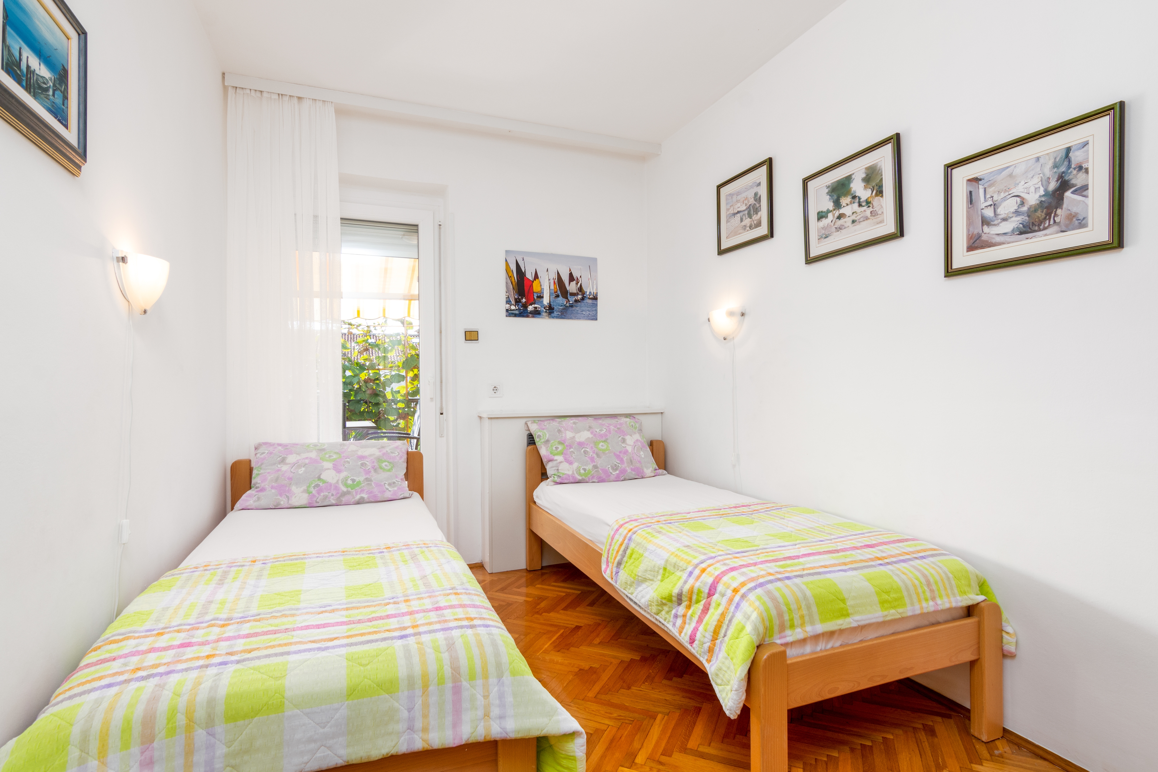 Three bedroom apartment with terrace Rovinj  A-b