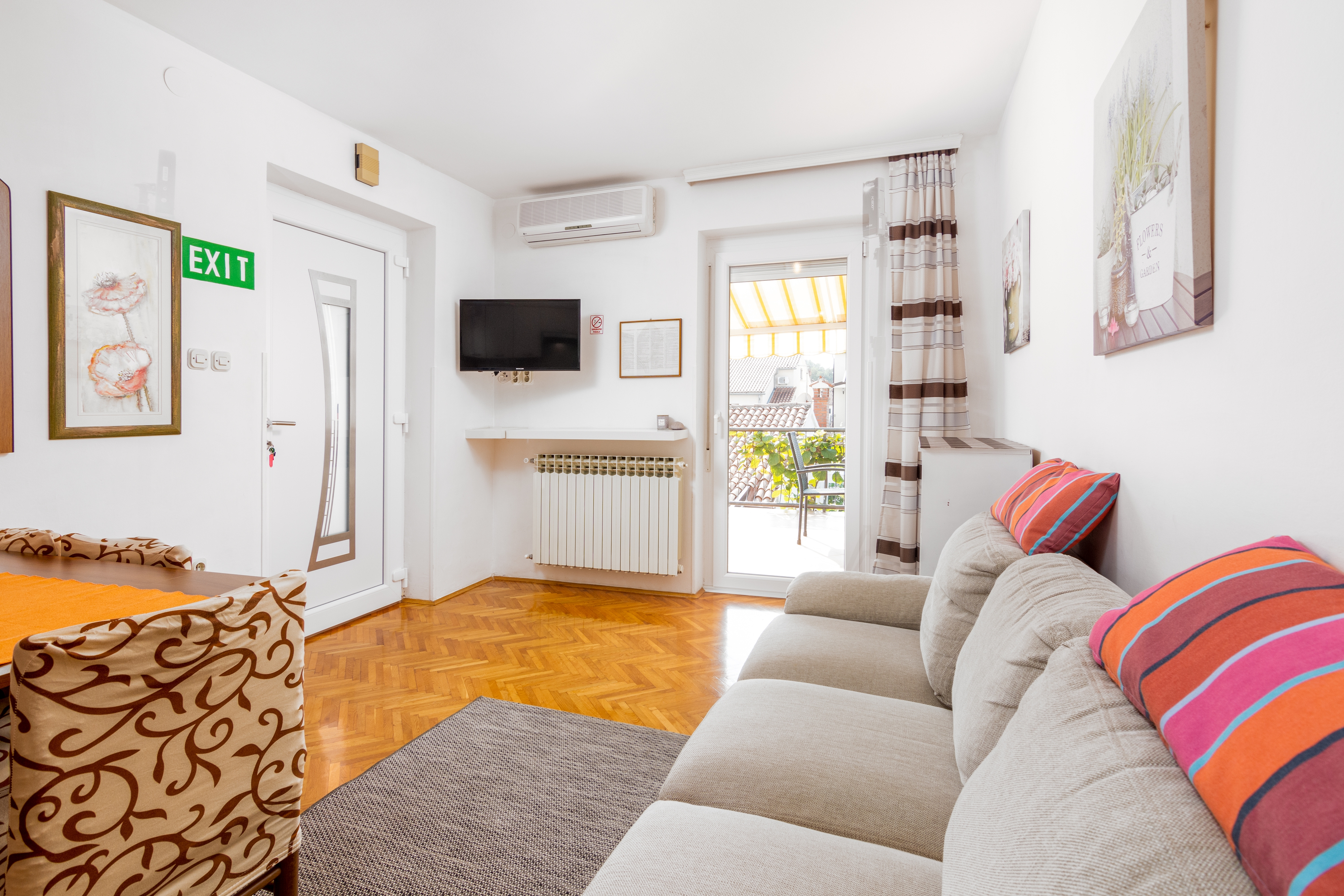 Three bedroom apartment with terrace Rovinj (A-2288-b) Three bedroom apartment with terrace Rovinj (A-2288-b)