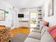 Obývací pokoj Rovinj, Obývací pokoj v ubytování typu apartment, s klimatizací a WiFi.