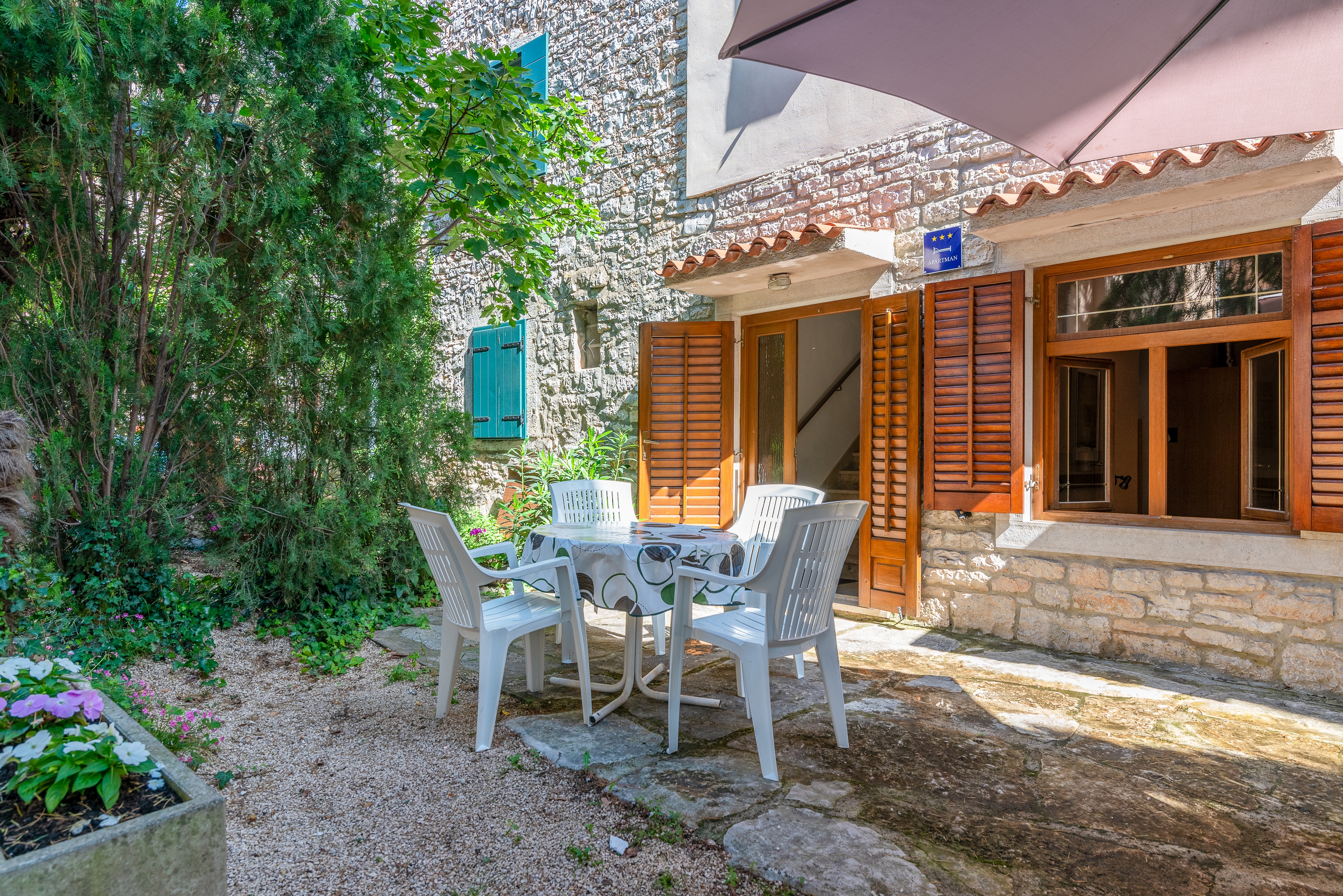 Two bedroom apartment with terrace Bale, Rovinj (A-22881-a) Two bedroom apartment with terrace Bale, Rovinj (A-22881-a)