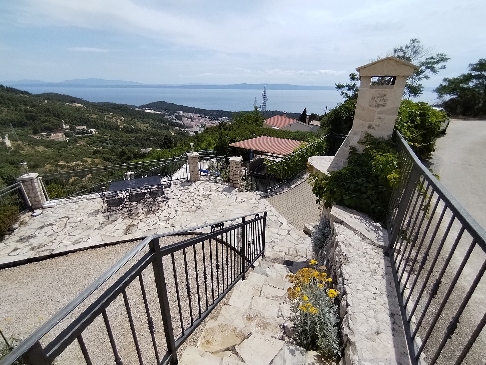 Four bedroom house with terrace and sea view Makarska  K