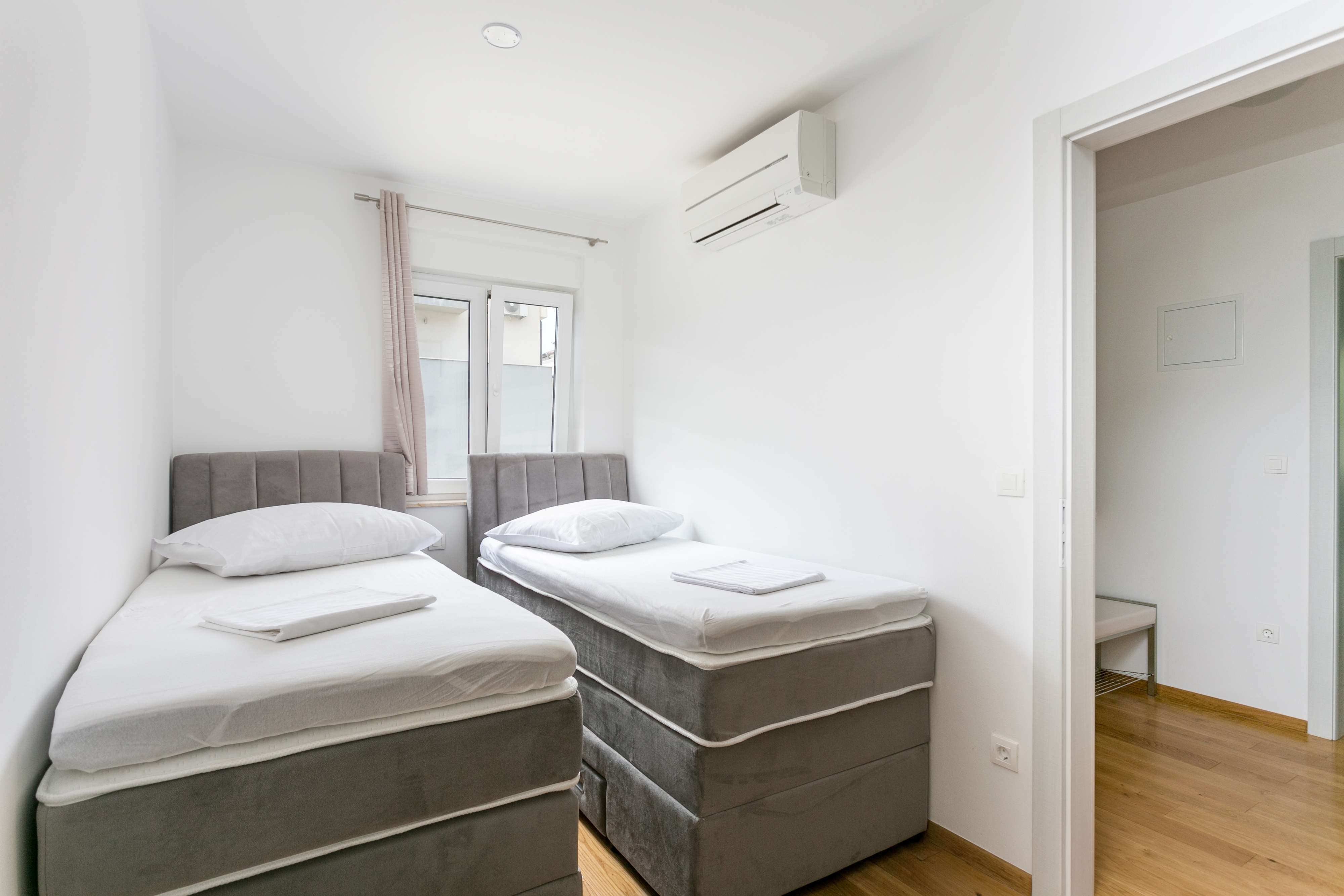 Two bedroom apartment with terrace Podstrana, Split  A-a