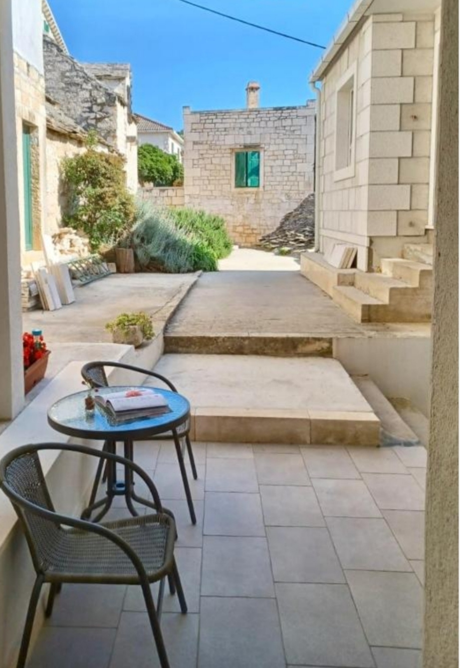 One bedroom apartment with terrace Povlja, Brač  A-a