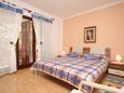Bedroom 1 Fažana, Bedroom 1 in the apartment, (pet friendly) and WiFi.