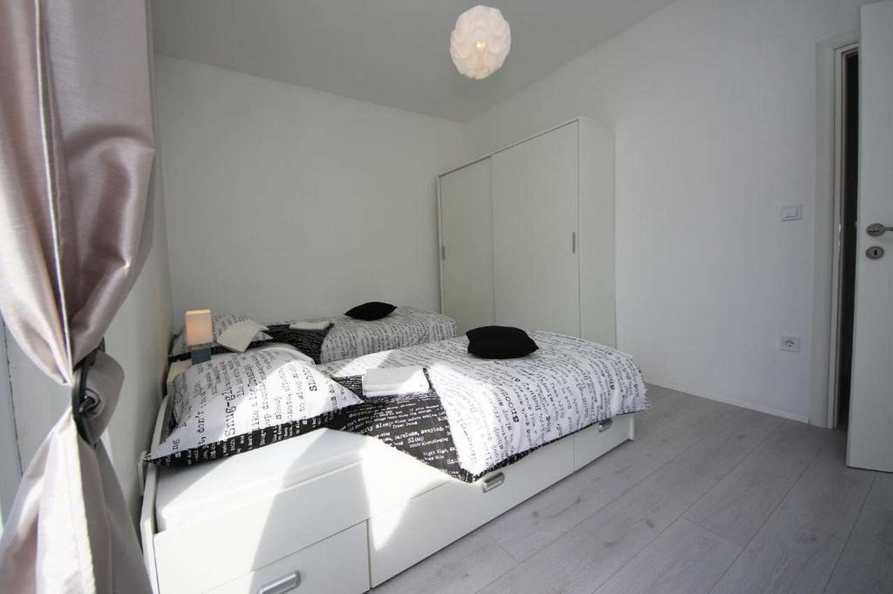 Three bedroom house with balcony Vodice  K