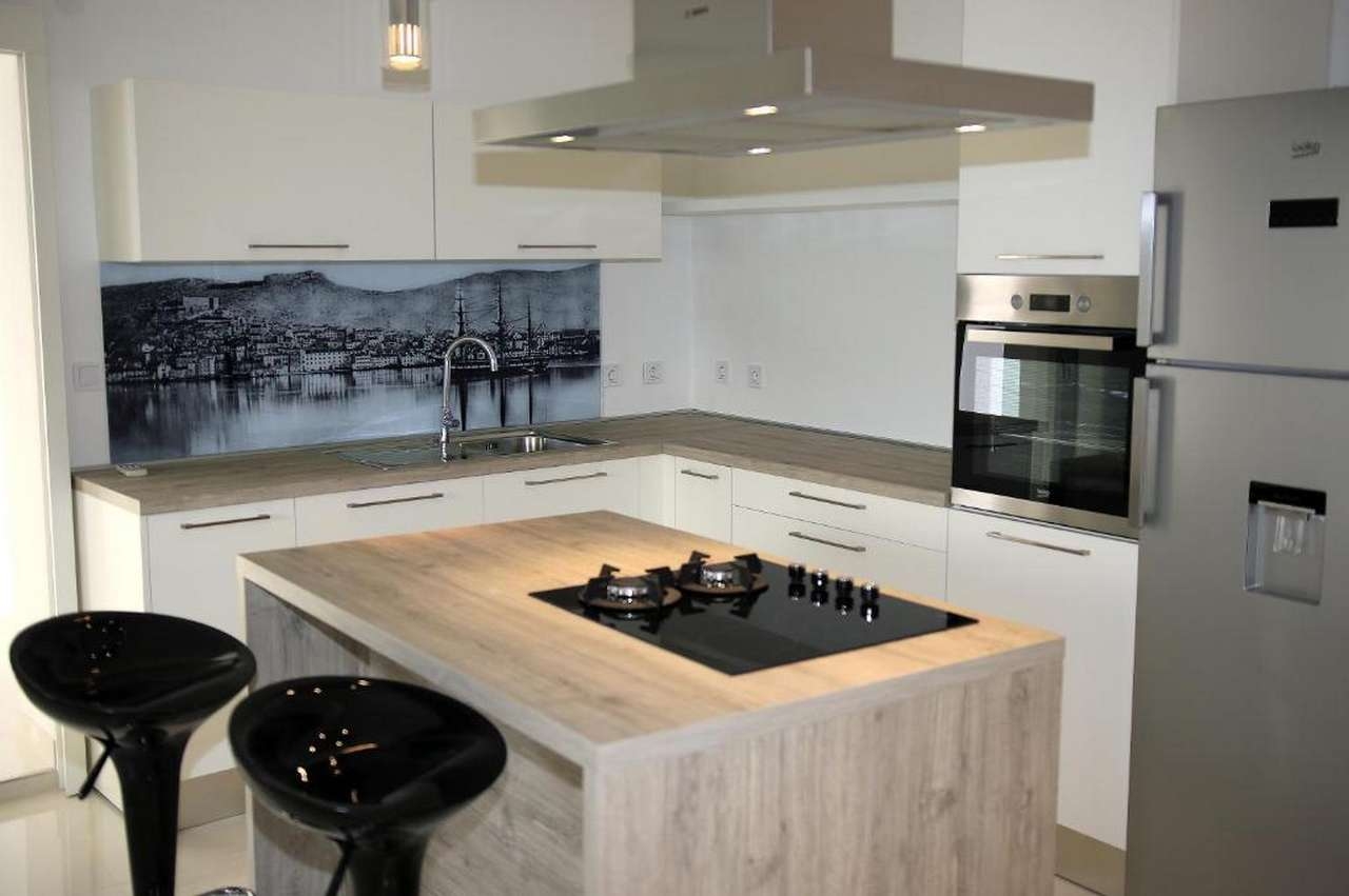 Three bedroom house with balcony Vodice  K