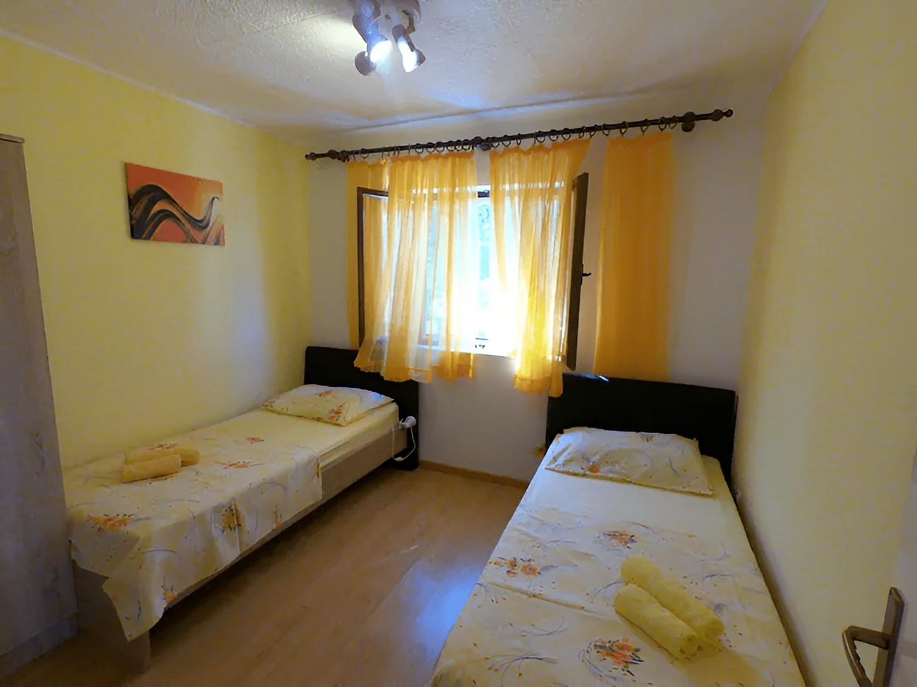 Three bedroom house with terrace and sea view Prigradica, Korčula  K