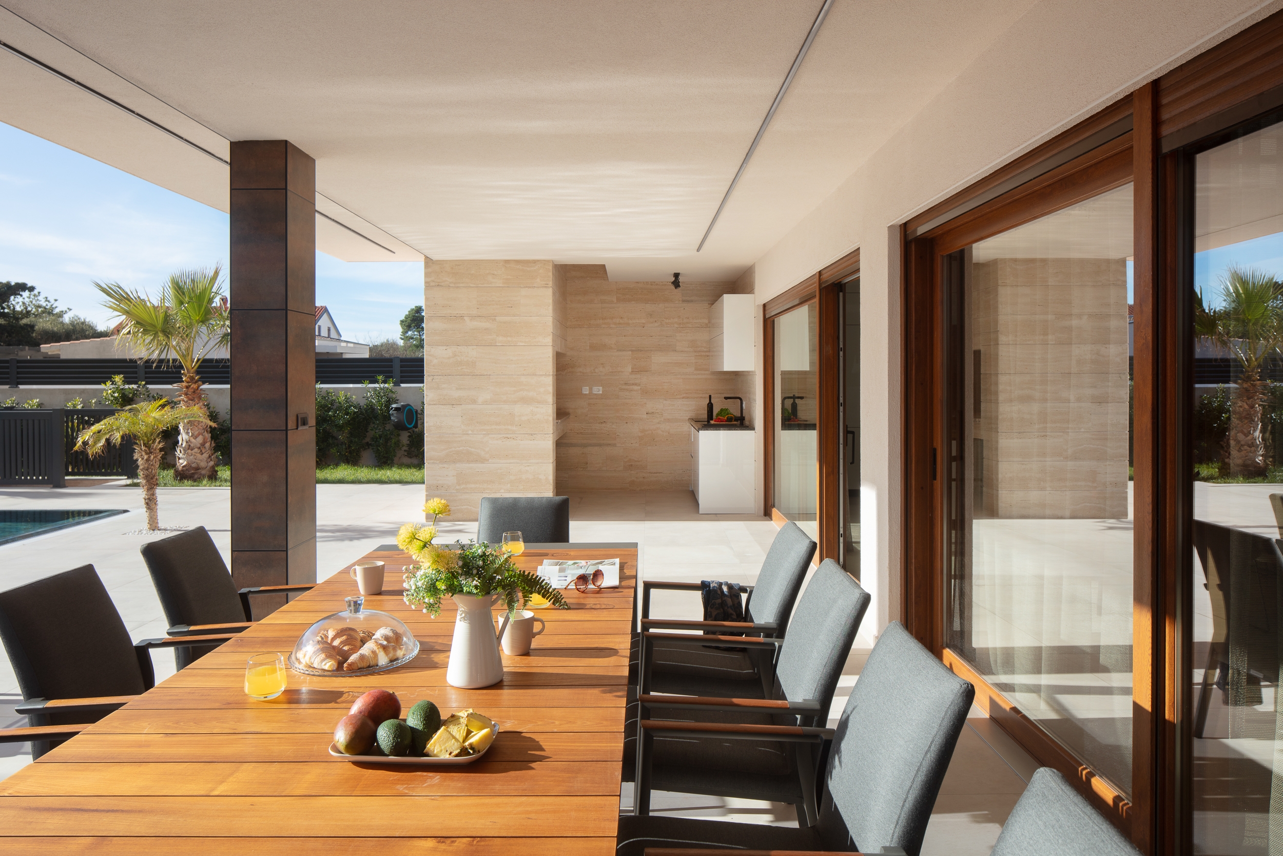 Comfortable and spacious house with terrace and sea view Vir  K