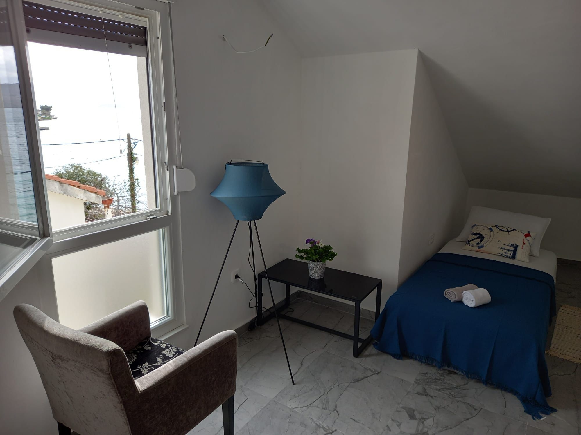 One bedroom apartment near beach Brgulje, Molat  A-a