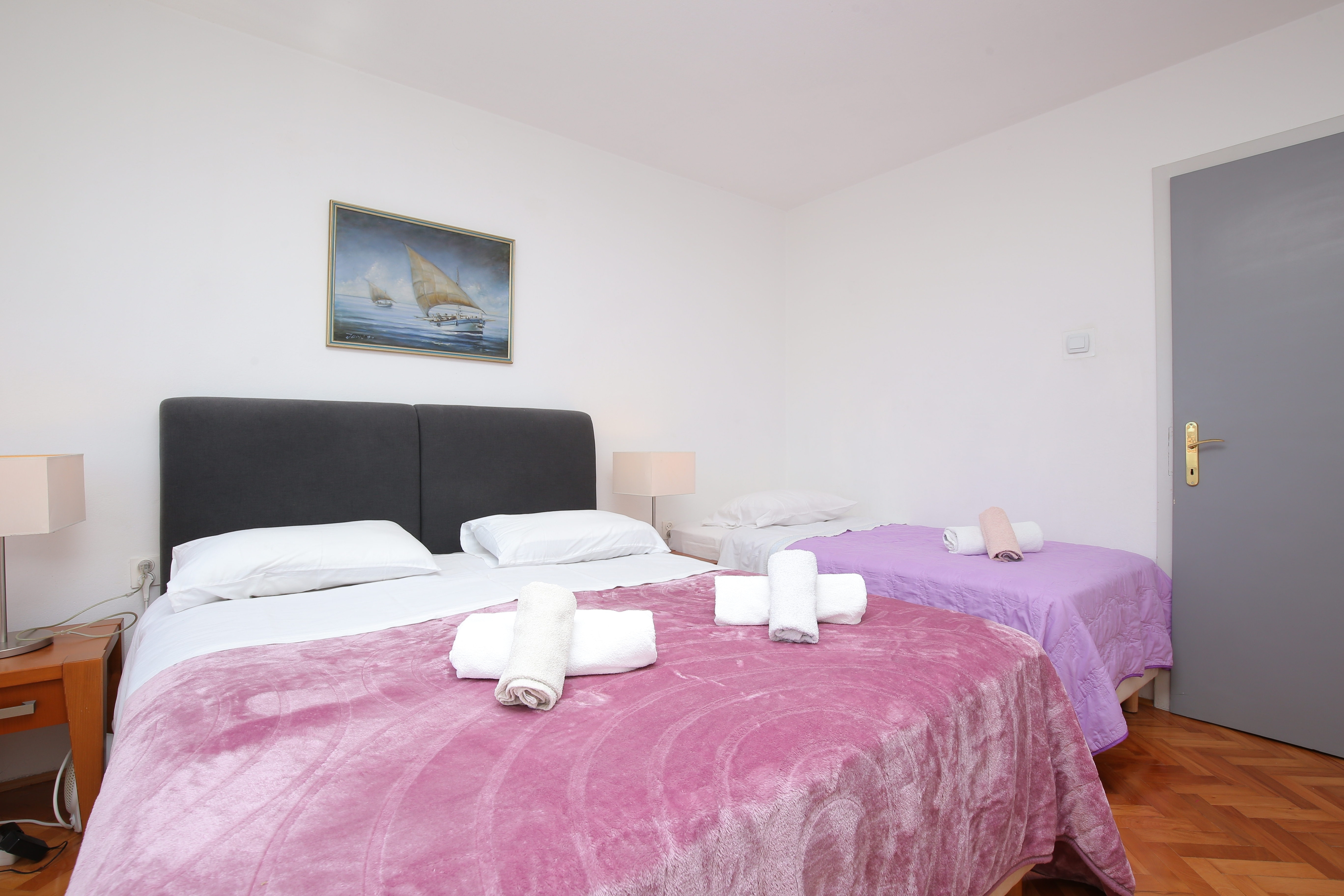 Three bedroom apartment with terrace Split  A-b