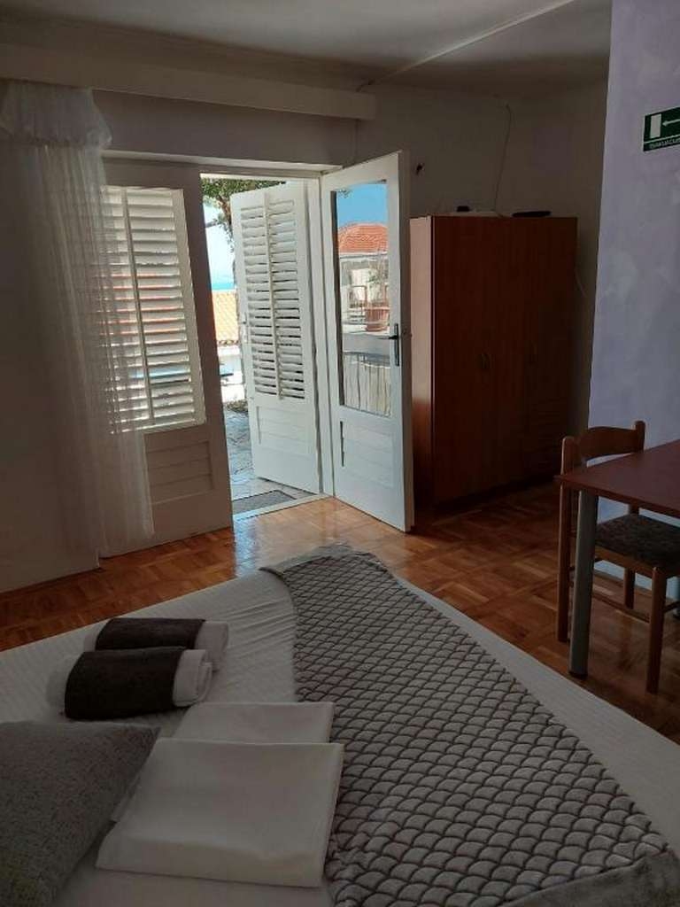One bedroom apartment with terrace and sea view Brela, Makarska  A-a