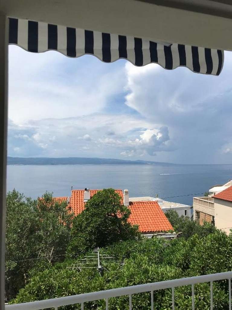 Two bedroom apartment with balcony and sea view Brela, Makarska  A-b