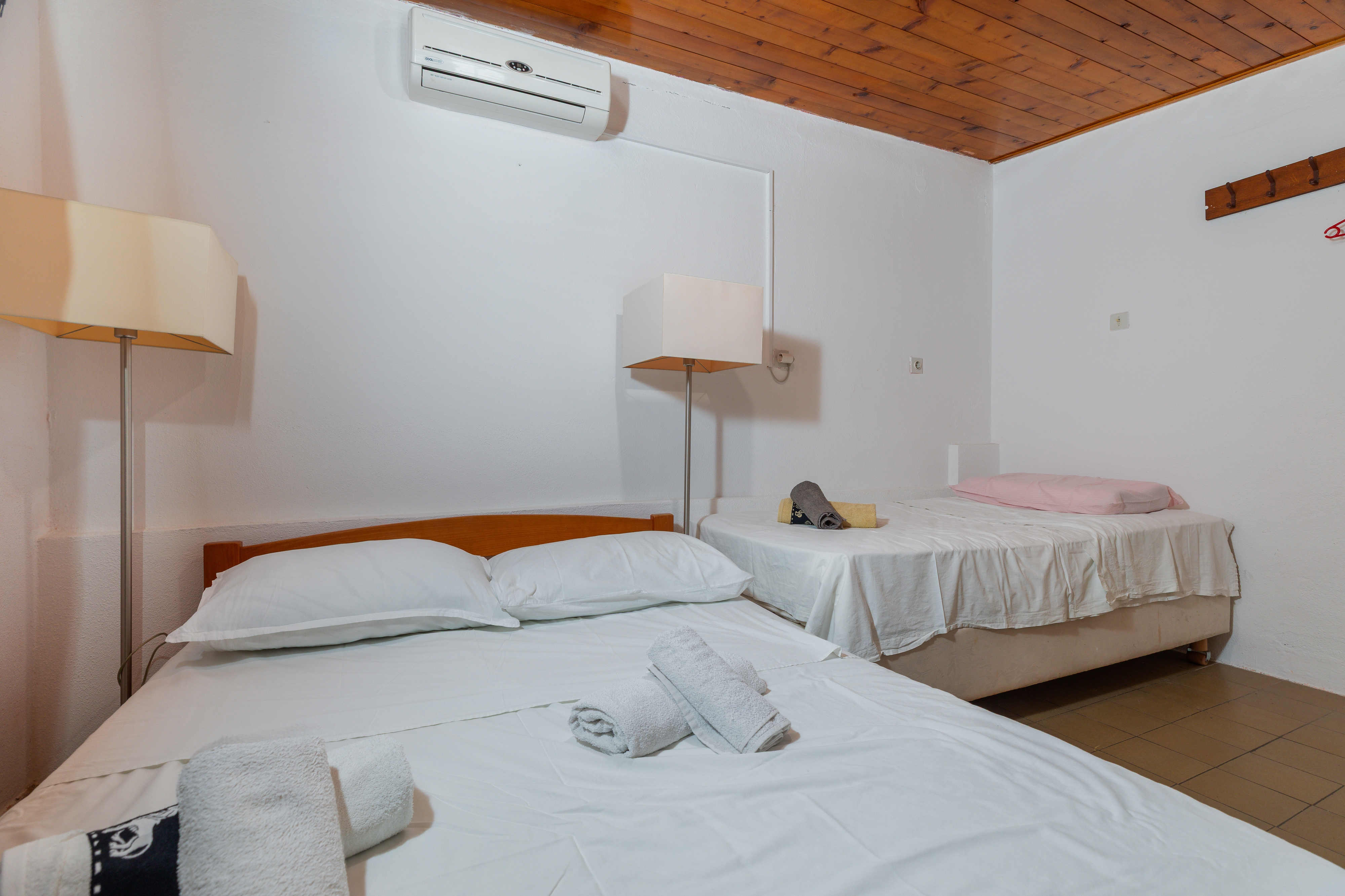 One bedroom apartment with terrace and sea view Brela, Makarska (A-22910-e)