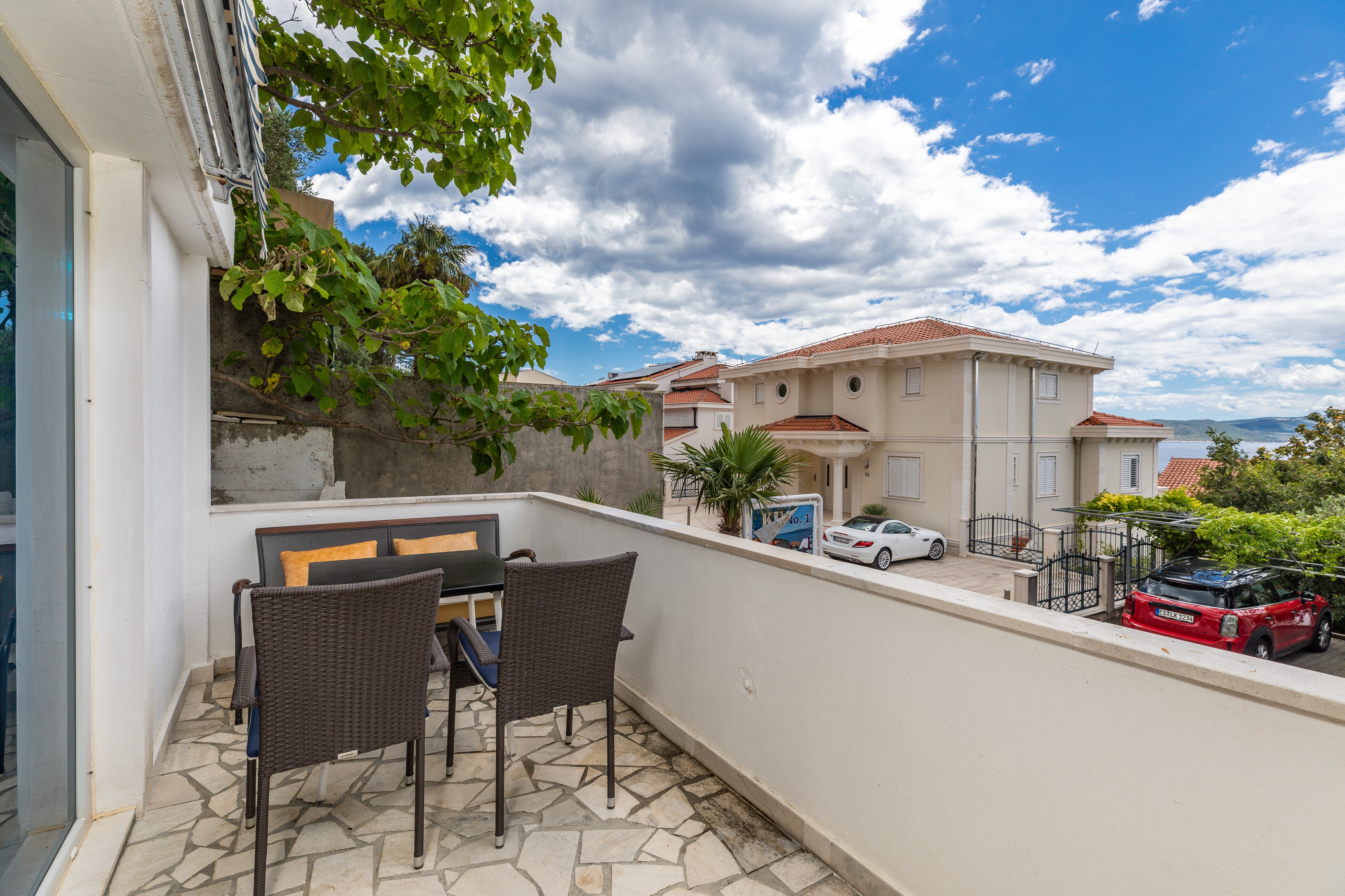 Studio flat with terrace and sea view Brela, Makarska (AS-22910-a) Studio flat with terrace and sea view Brela, Makarska (AS-22910-a)
