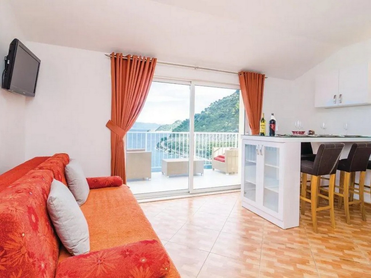 Two bedroom apartment near beach Sobra, Mljet (A-22926-a)