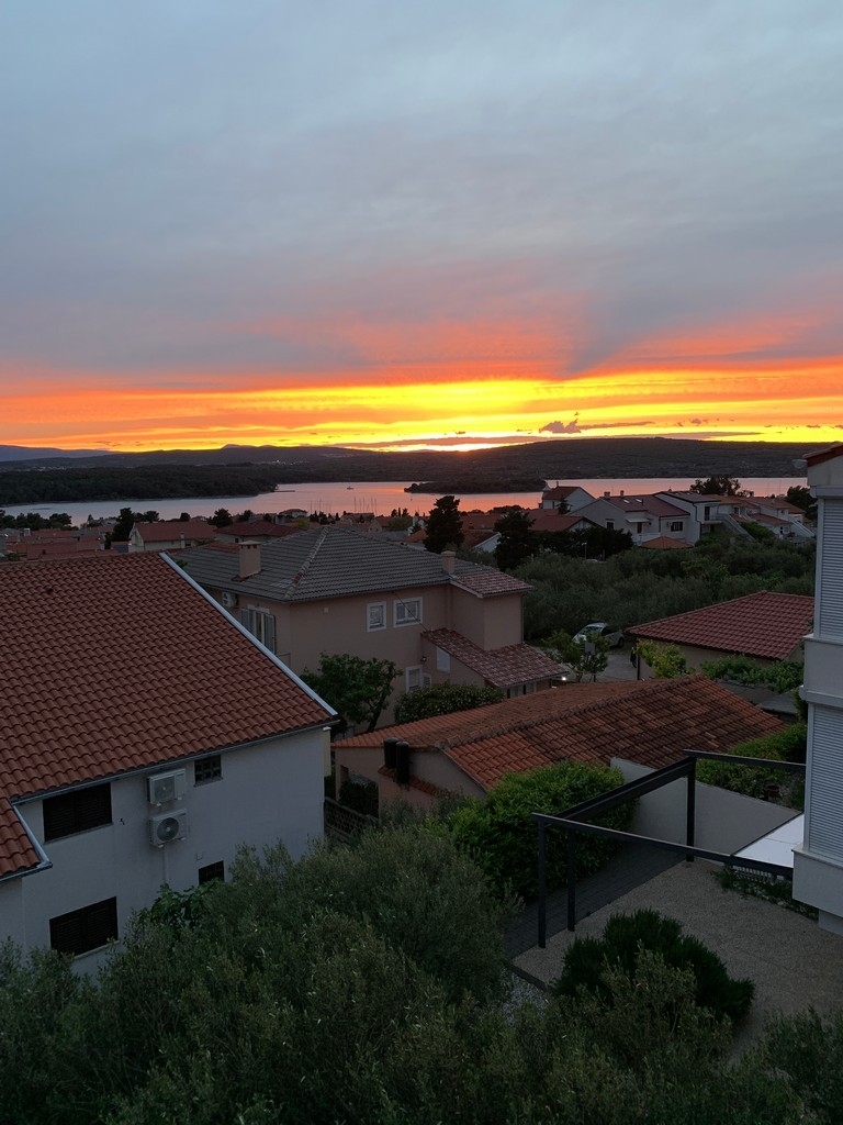Two bedroom apartment with balcony and sea view Punat, Krk  A-a