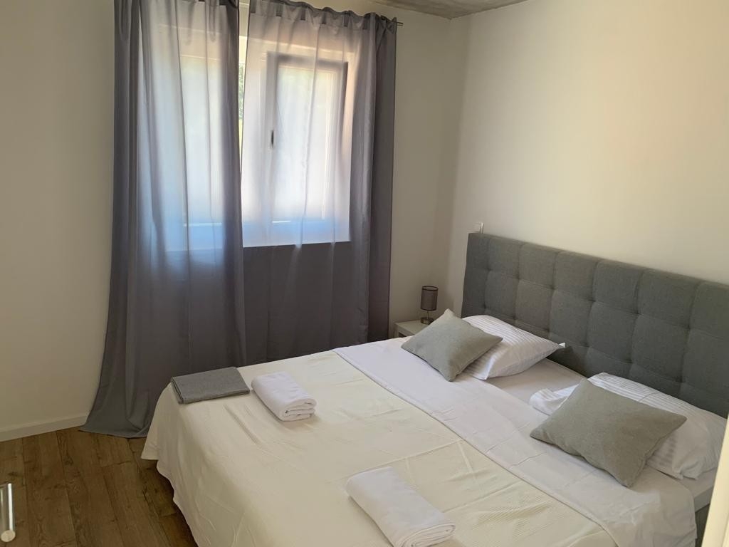 One bedroom apartment with terrace and sea view Punat, Krk  A-b
