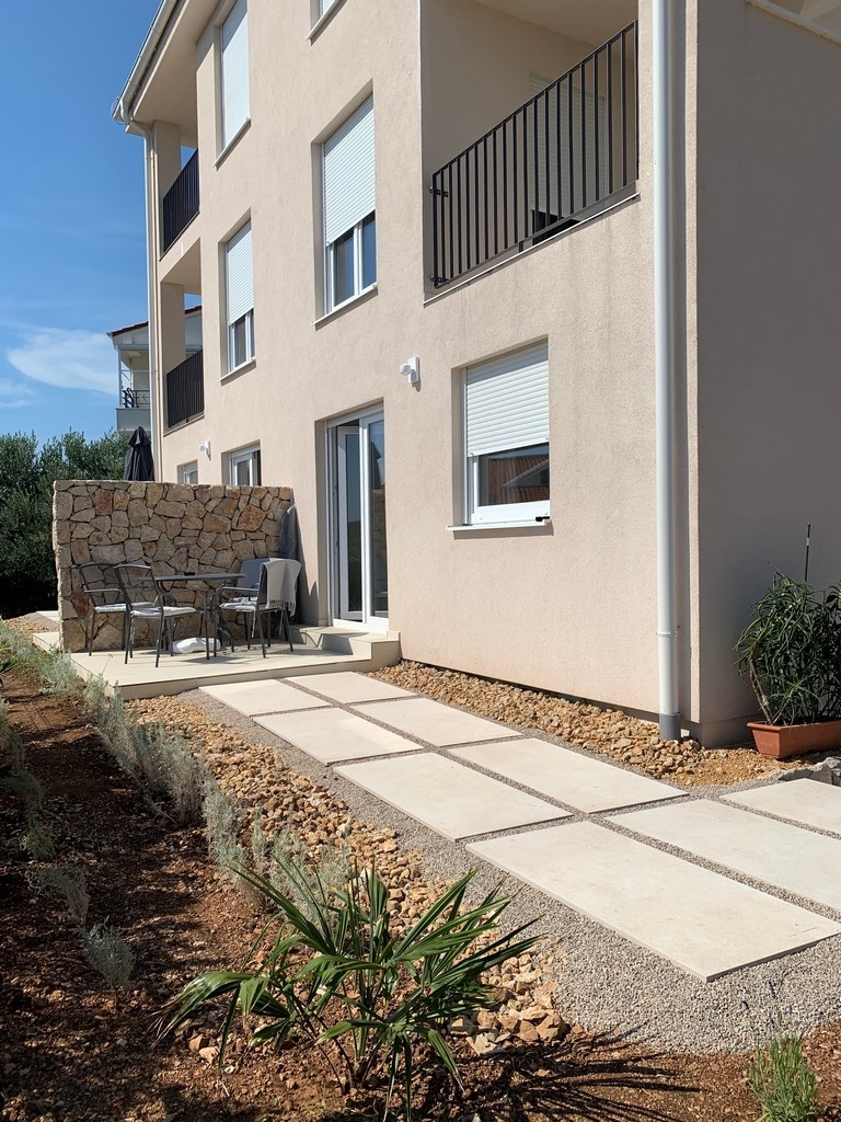 One bedroom apartment with terrace and sea view Punat, Krk  A-b