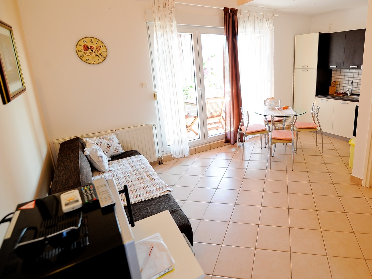 One bedroom apartment with terrace and sea view Cove Mala Lamjana, Ugljan (A-22928-b) One bedroom apartment with terrace and sea view Cove Mala Lamjana, Ugljan (A-22928-b)