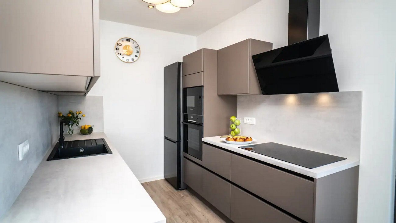 Three bedroom apartment near beach Seget Donji, Trogir  A-a