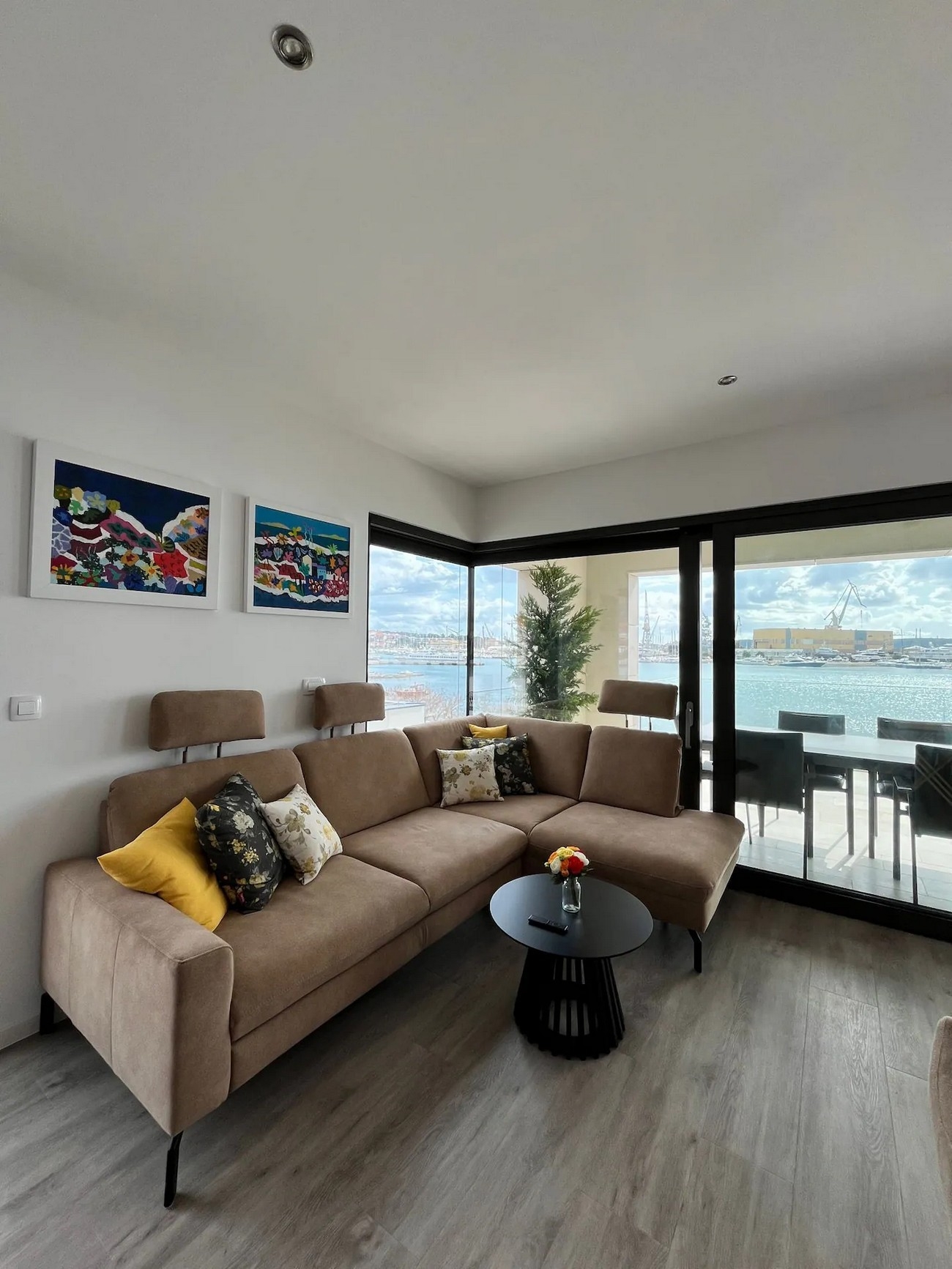 Three bedroom apartment near beach Seget Donji, Trogir  A-a