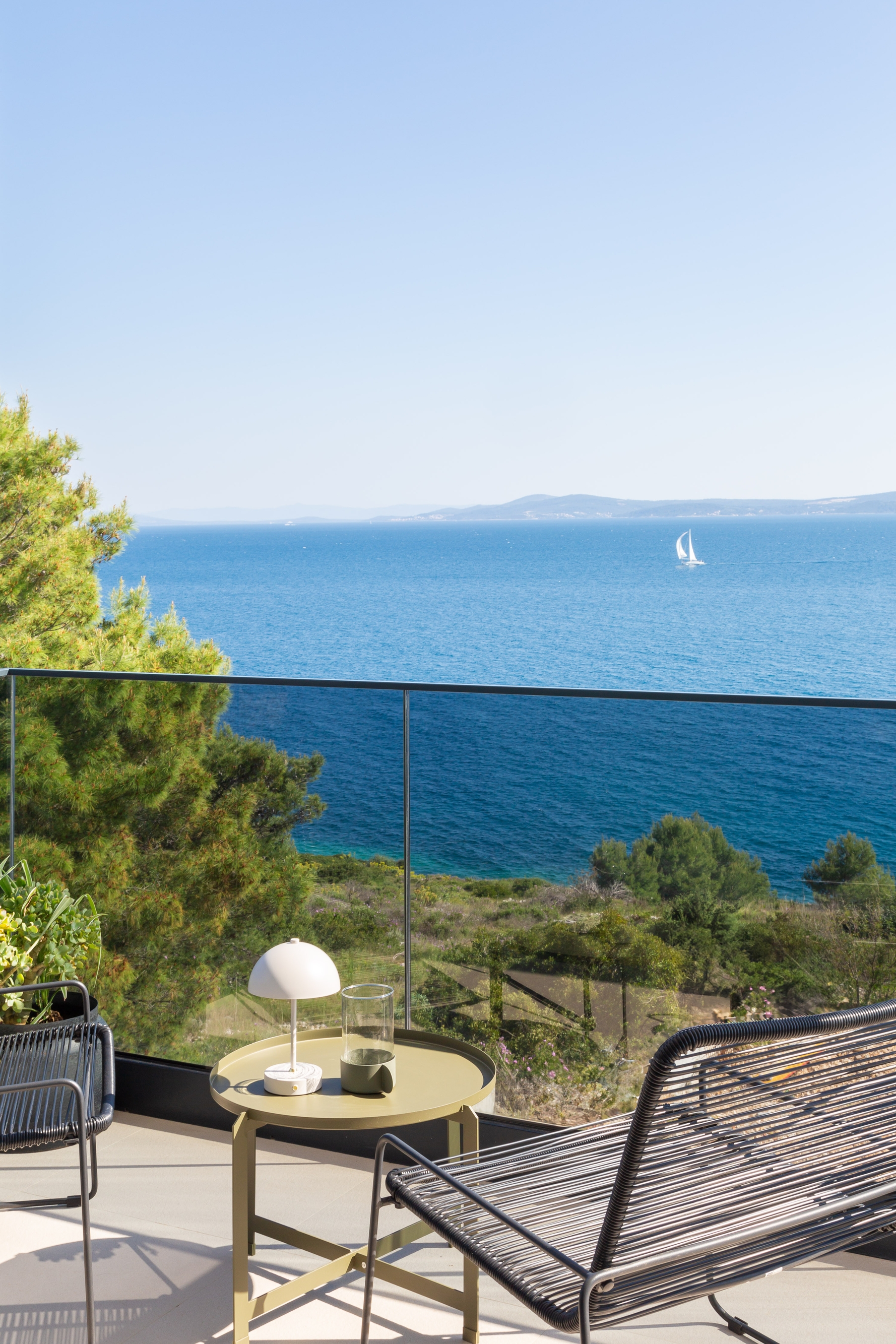 Comfortable and spacious house with terrace and sea view Rastići, Čiovo  K
