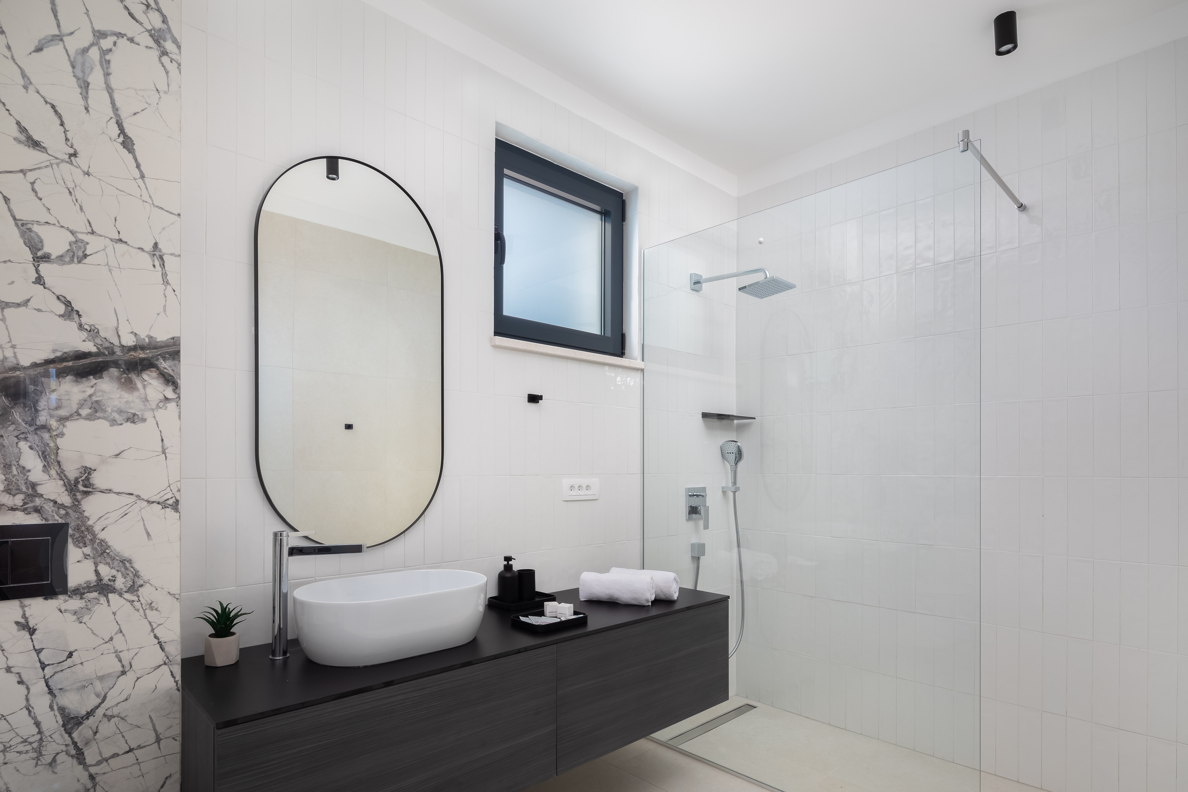 Comfortable and spacious house with terrace and sea view Rastići, Čiovo  K