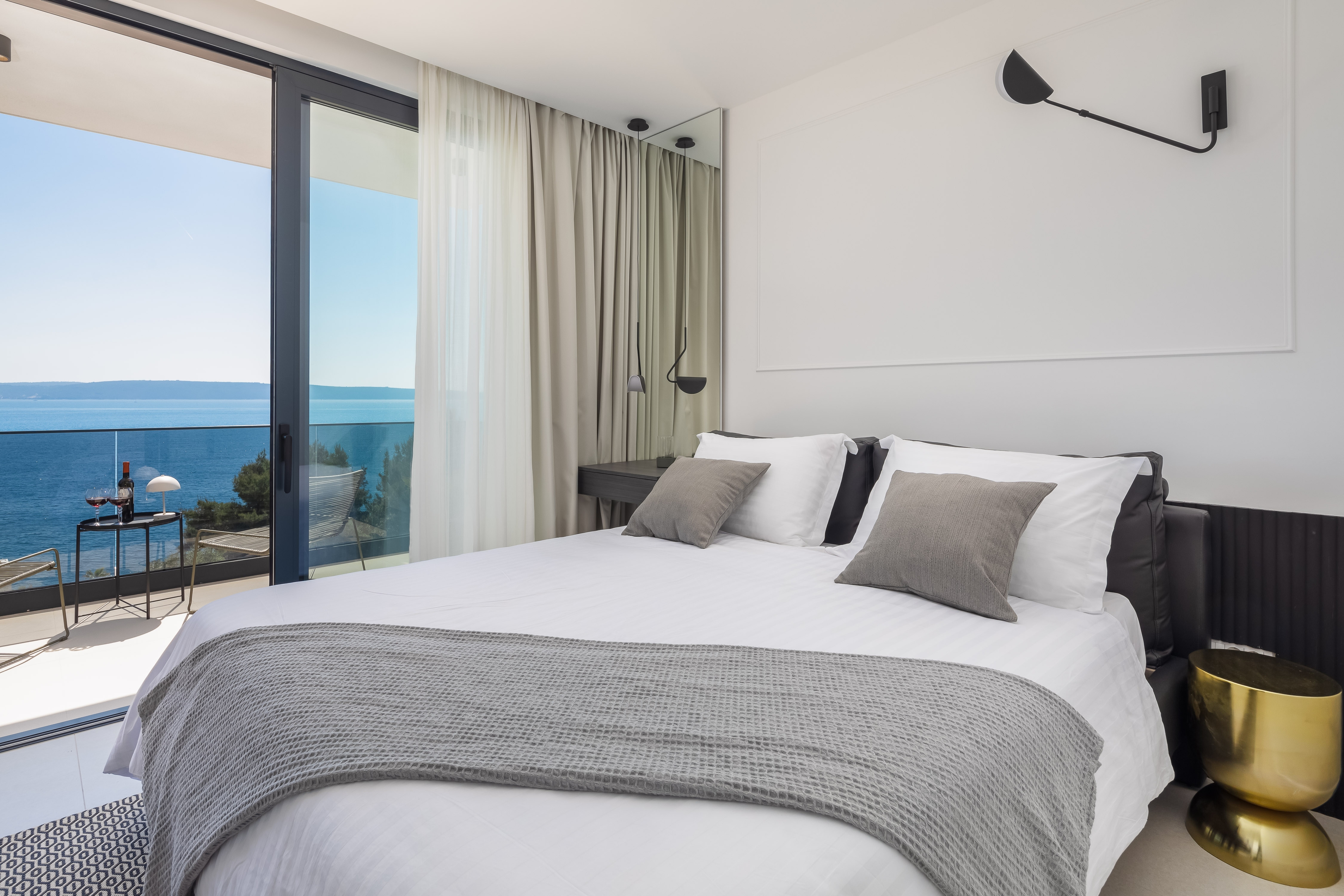 Comfortable and spacious house with terrace and sea view Rastići, Čiovo  K