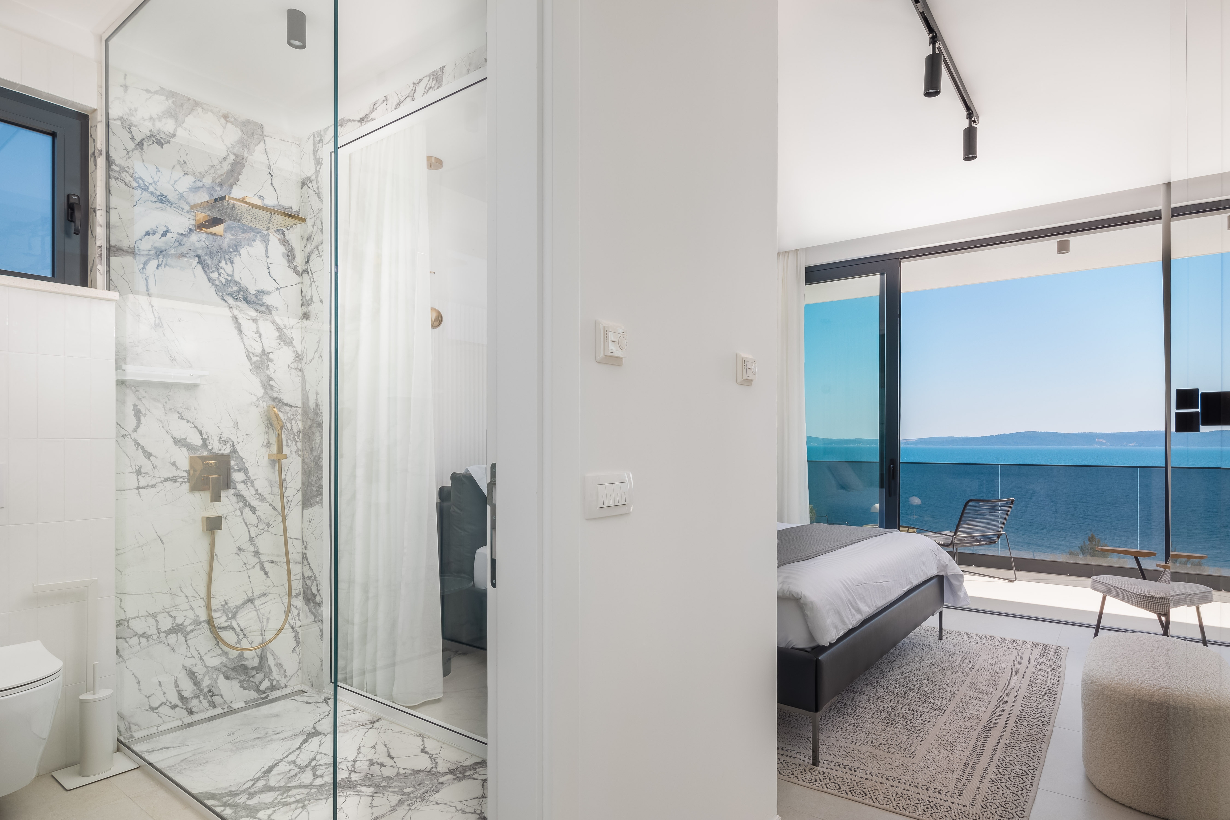 Comfortable and spacious house with terrace and sea view Rastići, Čiovo  K