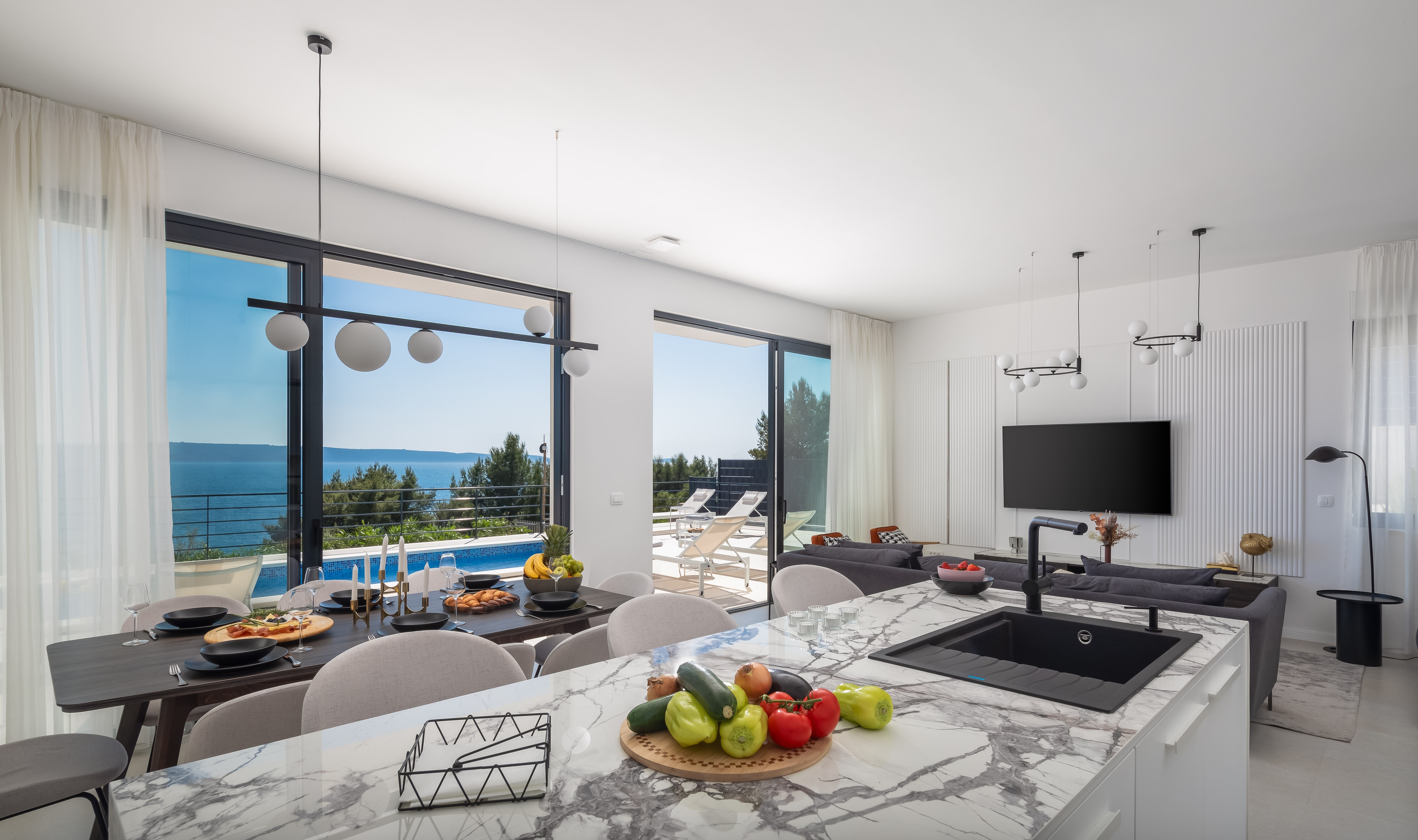 Comfortable and spacious house with terrace and sea view Rastići, Čiovo  K