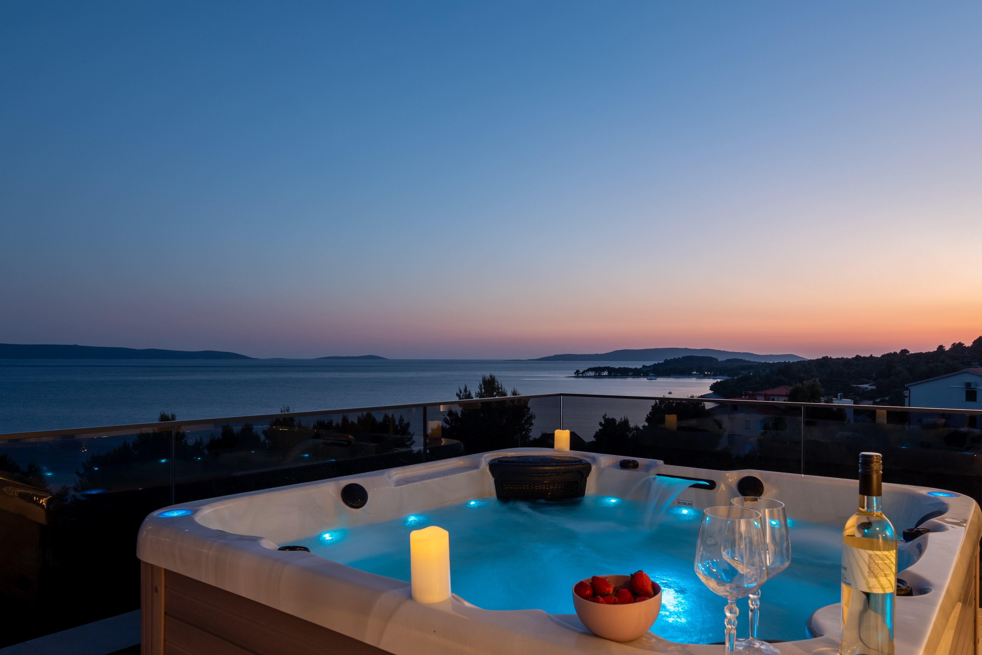 Comfortable and spacious house with terrace and sea view Rastići, Čiovo  K