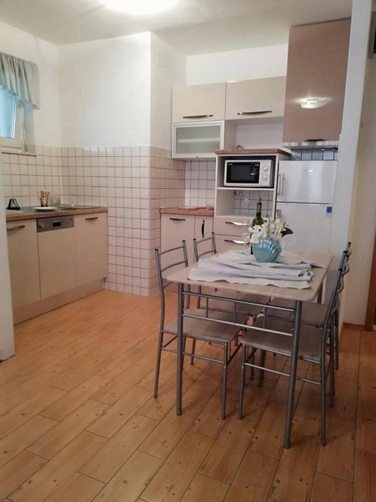 Two bedroom apartment with terrace Kaštel Lukšić, Kaštela  A-a