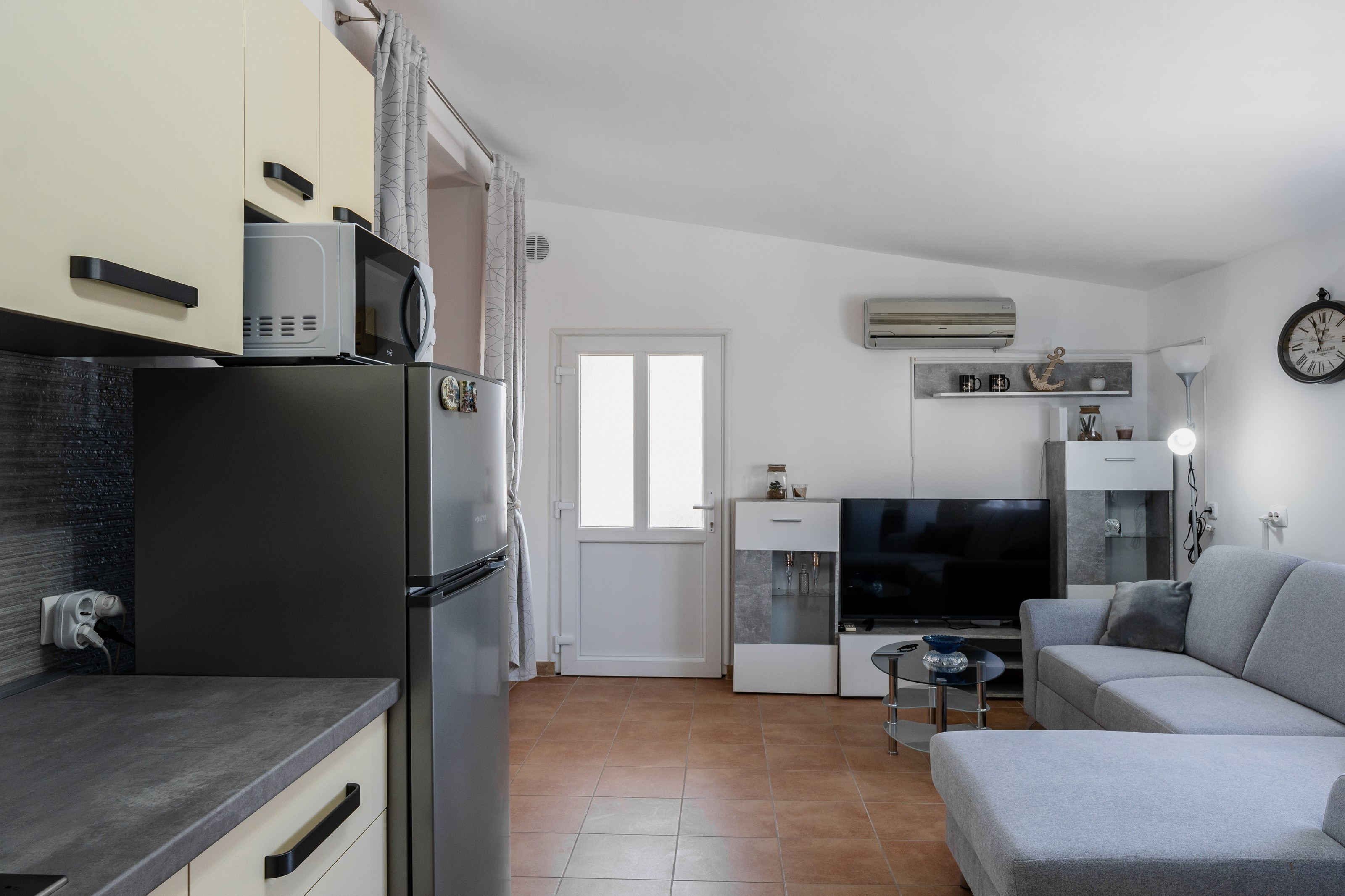 Two bedroom apartment with terrace Vir  A-a