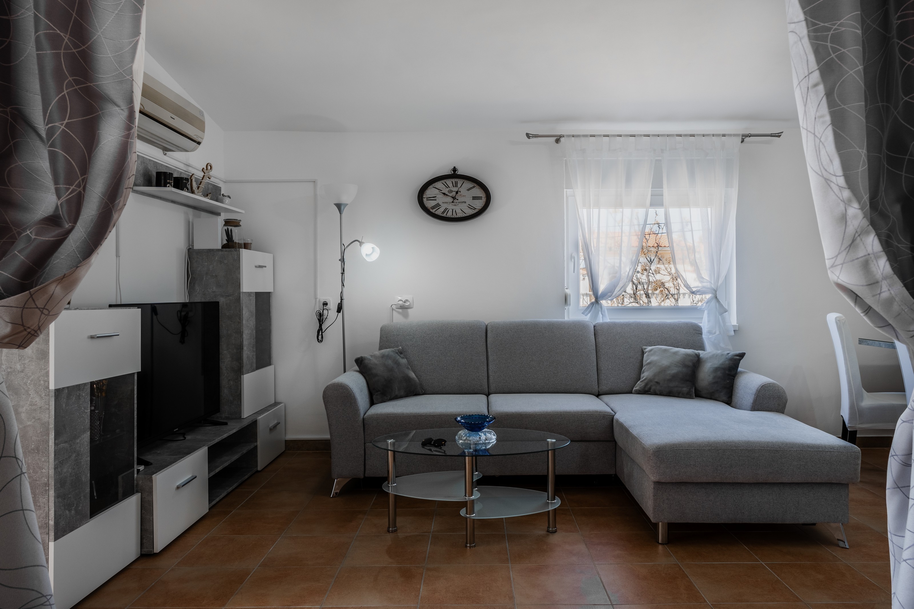 Two bedroom apartment with terrace Vir (A-22948-a)
