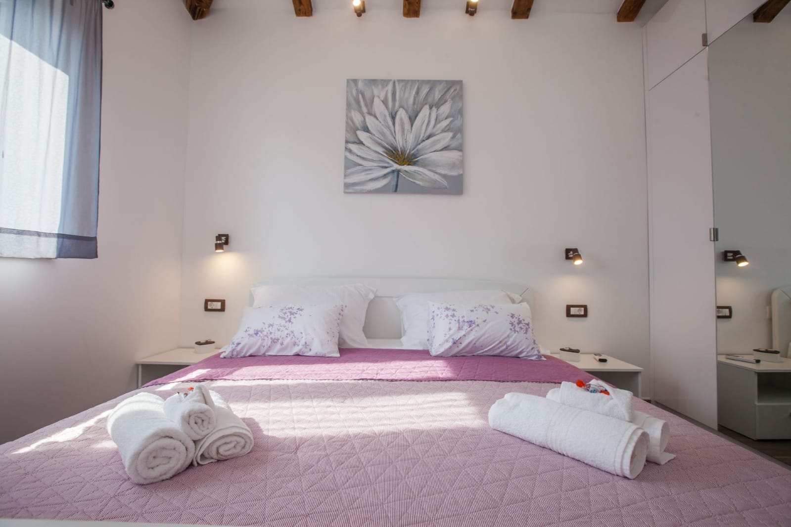Two bedroom house with terrace and sea view Sevid, Trogir  K