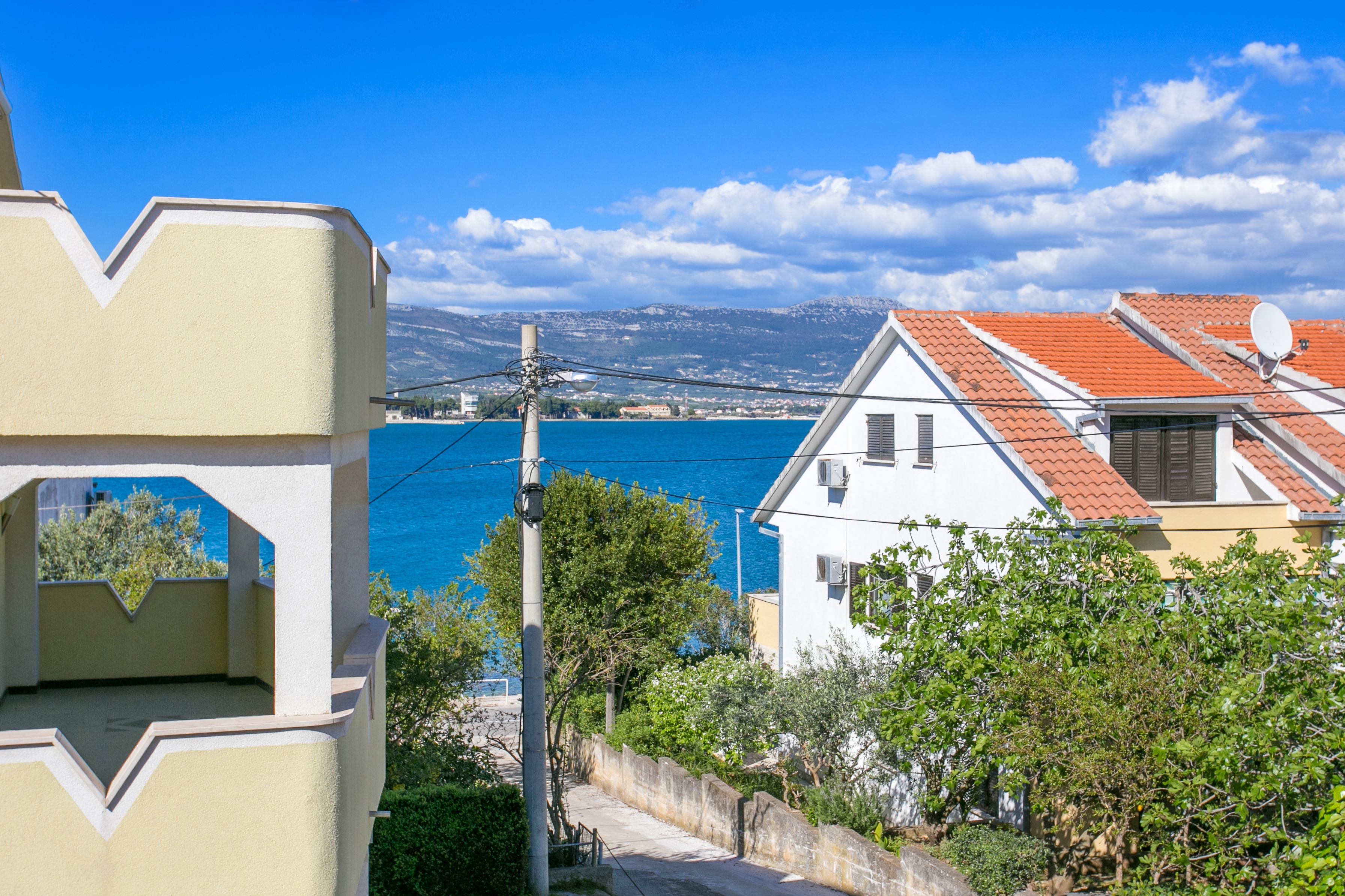 Two bedroom apartment near beach Mastrinka, Čiovo  A-a