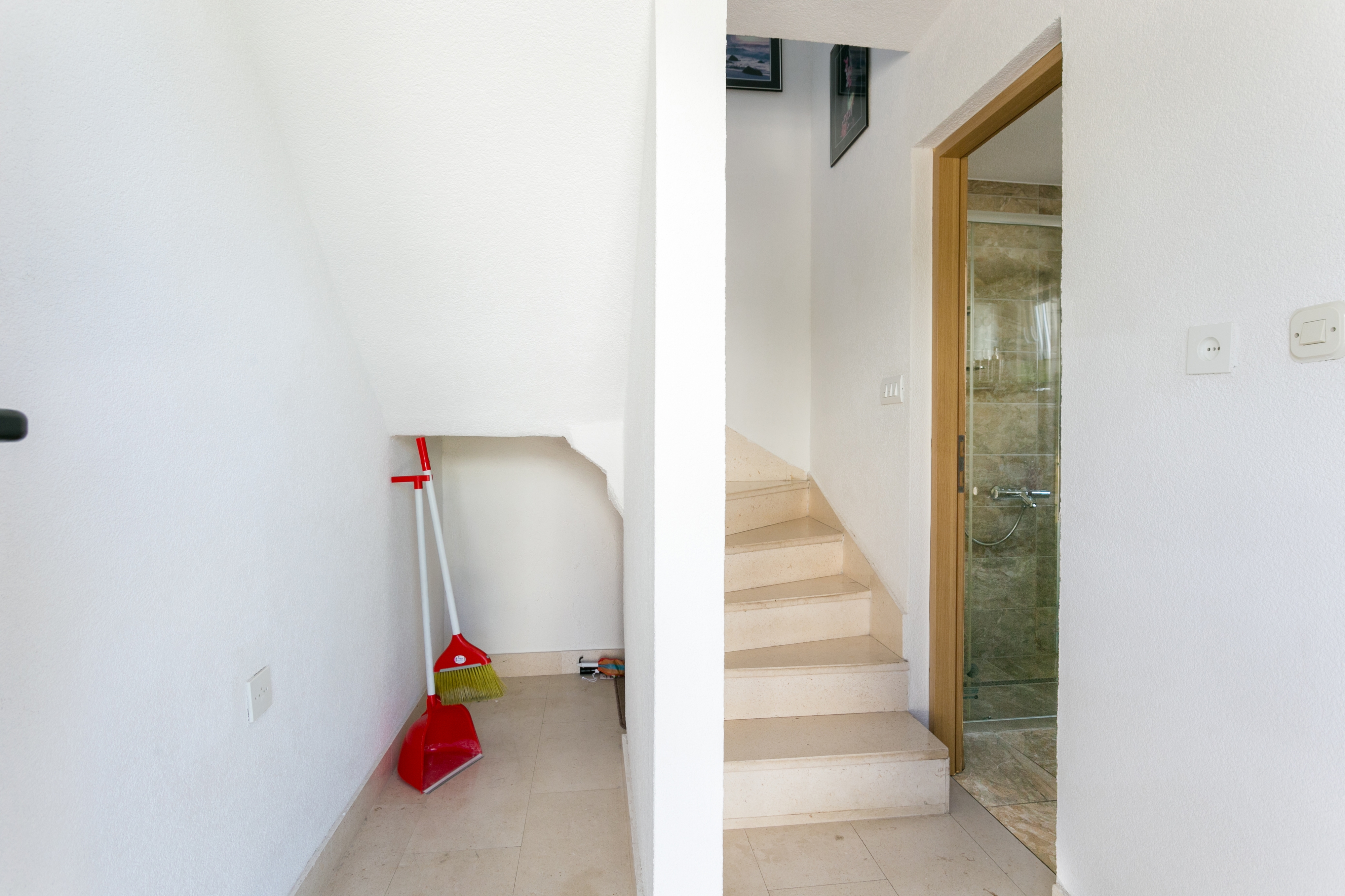 Two bedroom apartment near beach Mastrinka, Čiovo  A-a