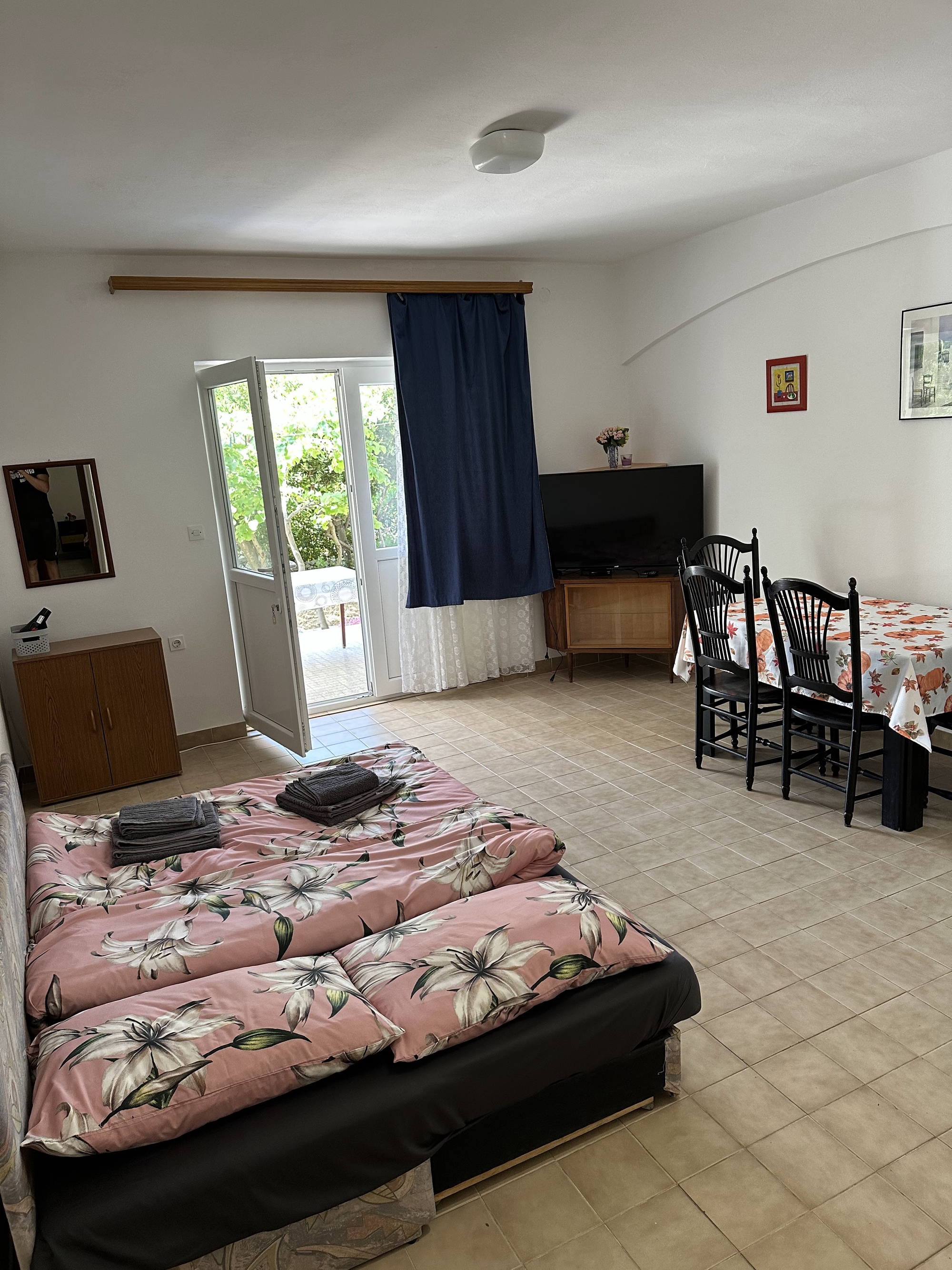 One bedroom apartment with terrace Novalja, Pag (A-22963-a)