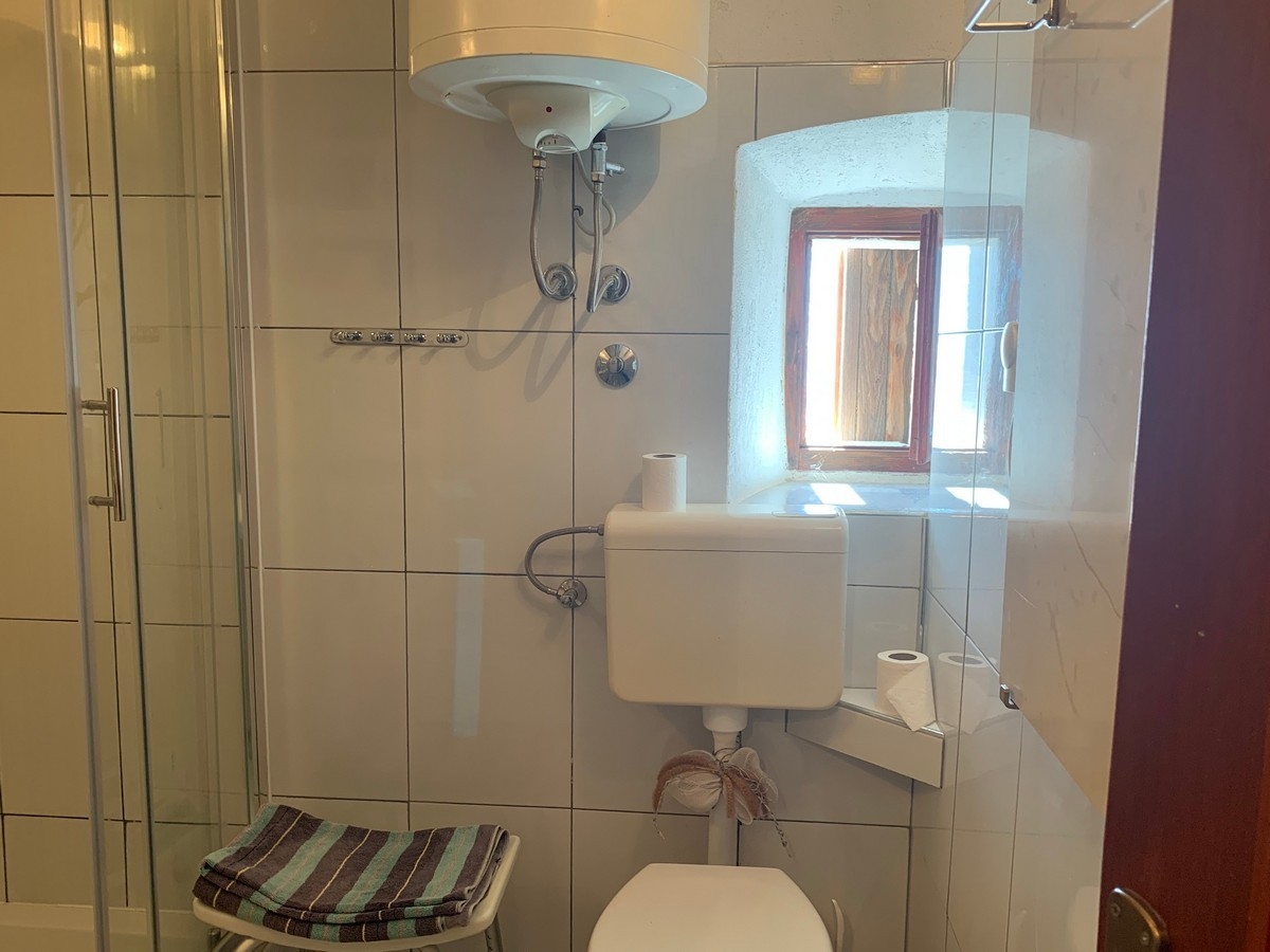 Three bedroom house with terrace and sea view Ustrine, Cres  K