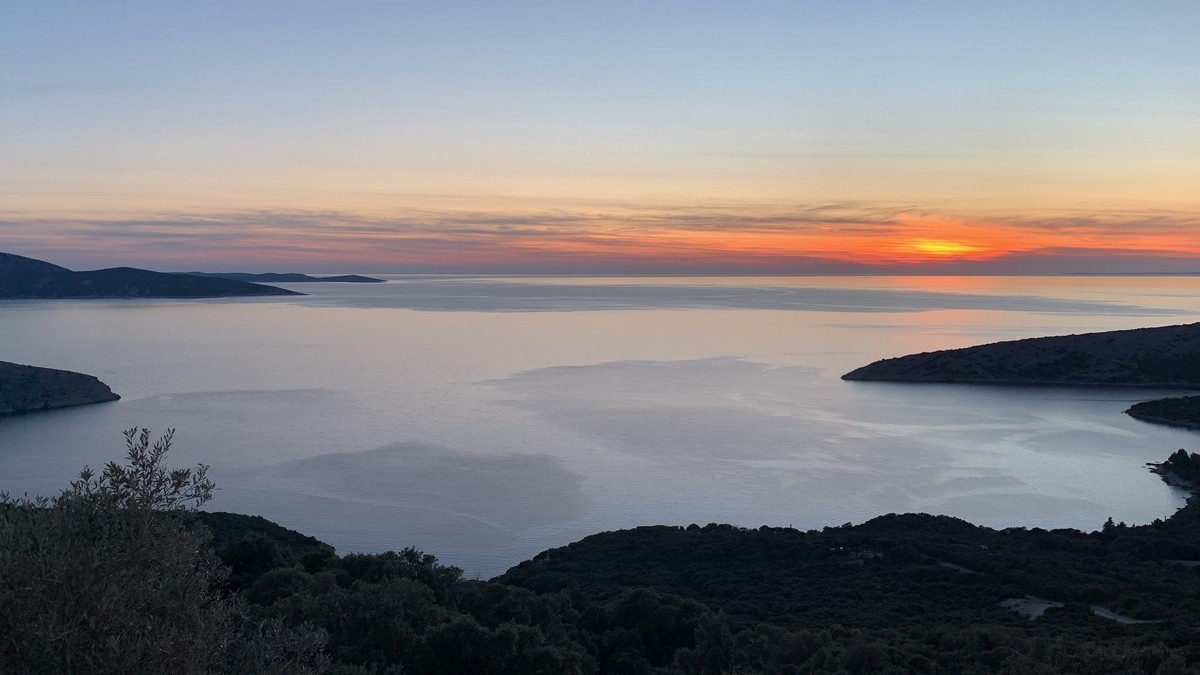 Three bedroom house with terrace and sea view Ustrine, Cres  K