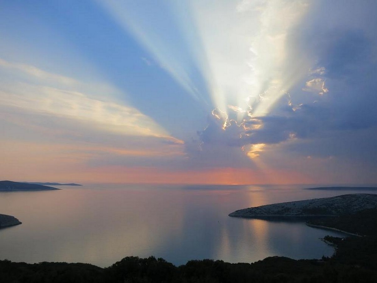 Three bedroom house with terrace and sea view Ustrine, Cres  K
