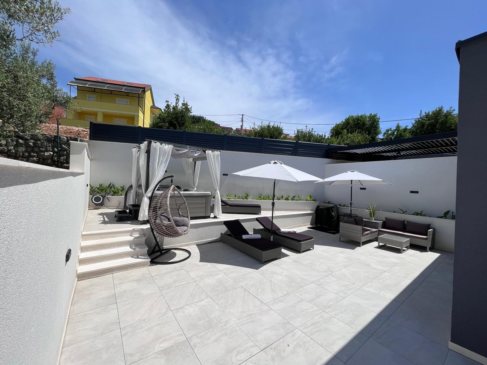 Four bedroom house with terrace and sea view Crikvenica  K