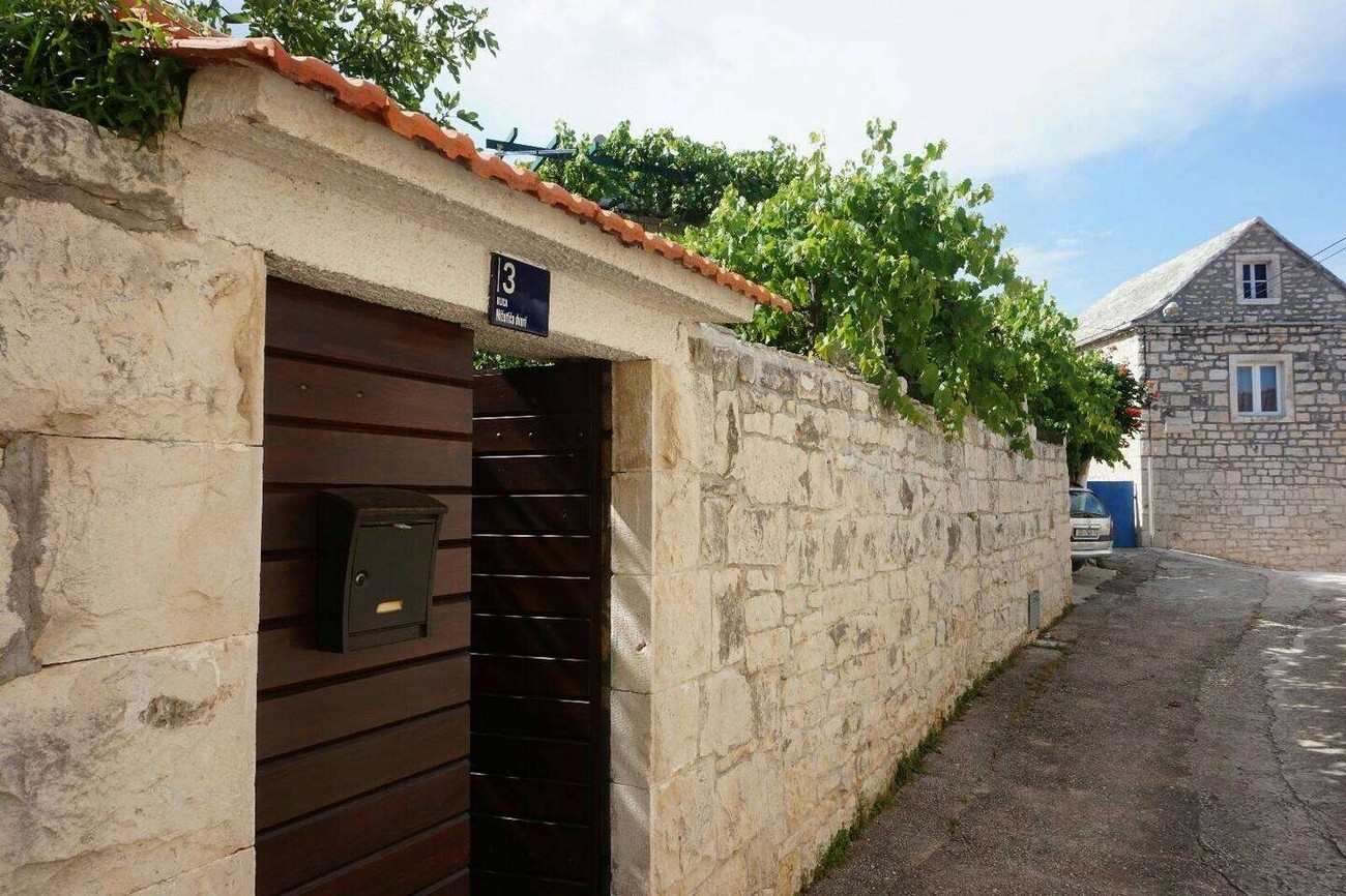 Dvosobni apartman s terasom Selca, Brač  A-a