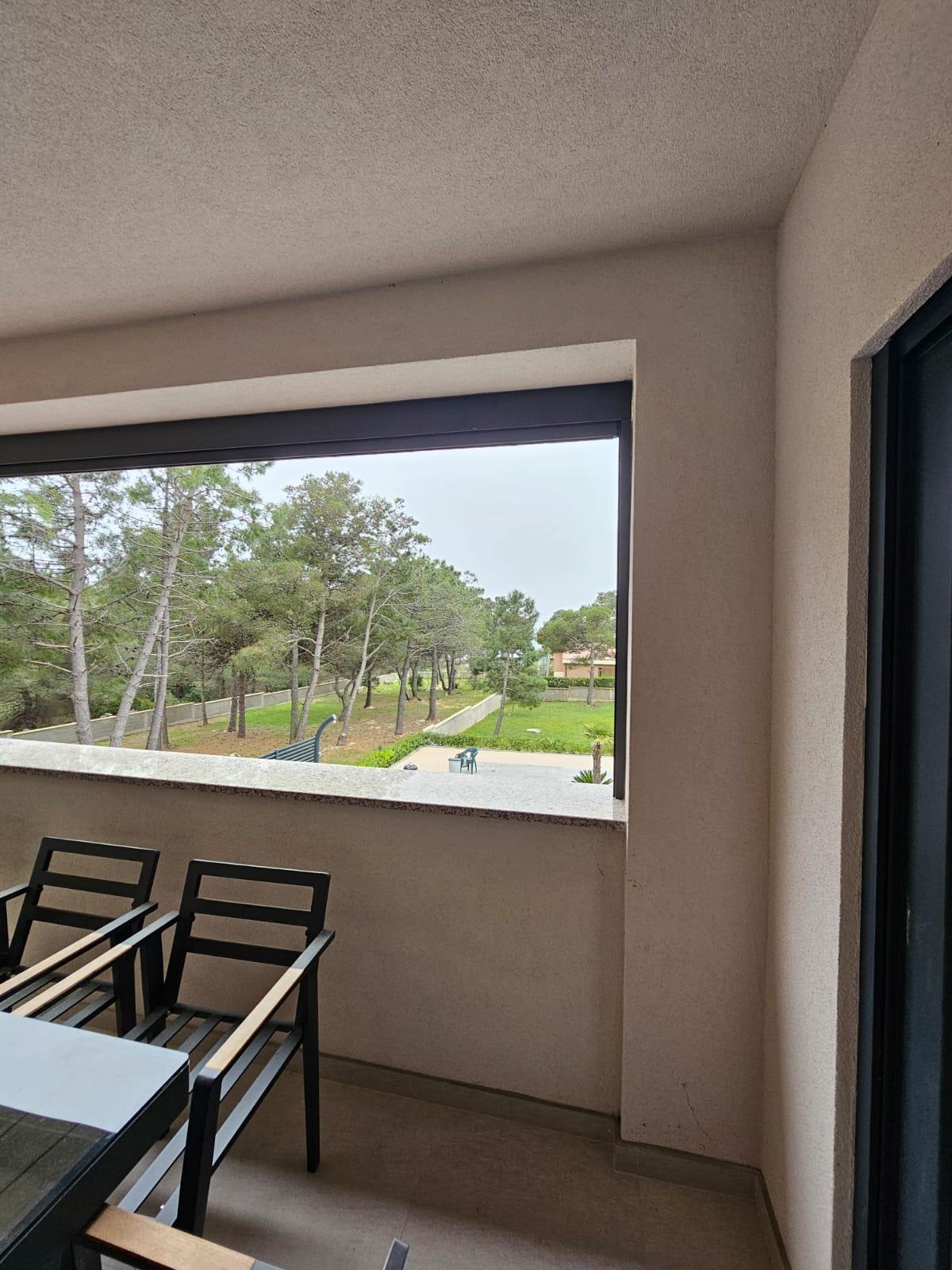 Two bedroom apartment with terrace Vir - Kozjak, Vir  A-a