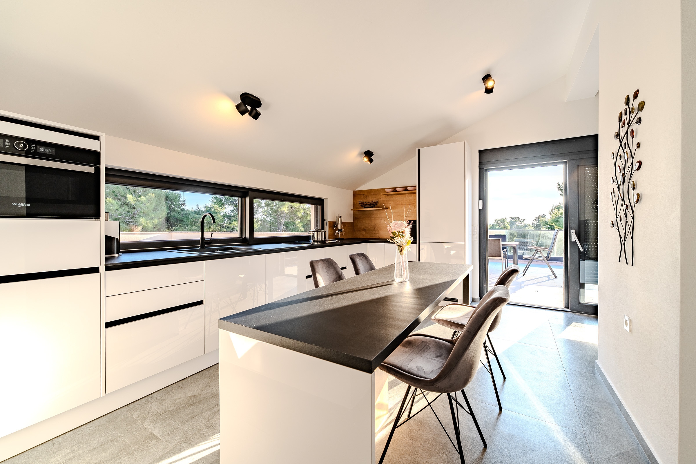 Two bedroom apartment with terrace Vir - Kozjak, Vir (A-22971-c)