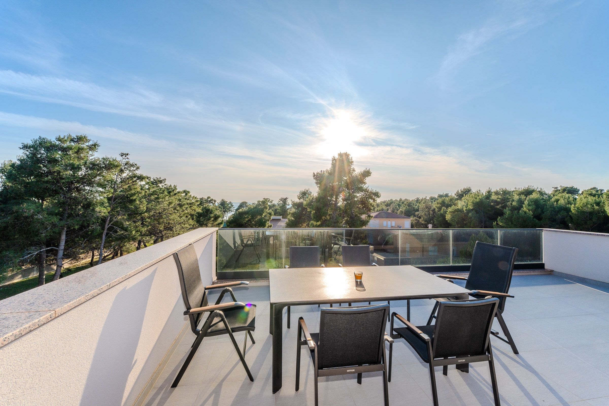 Two bedroom apartment with terrace Vir - Kozjak, Vir  A-c