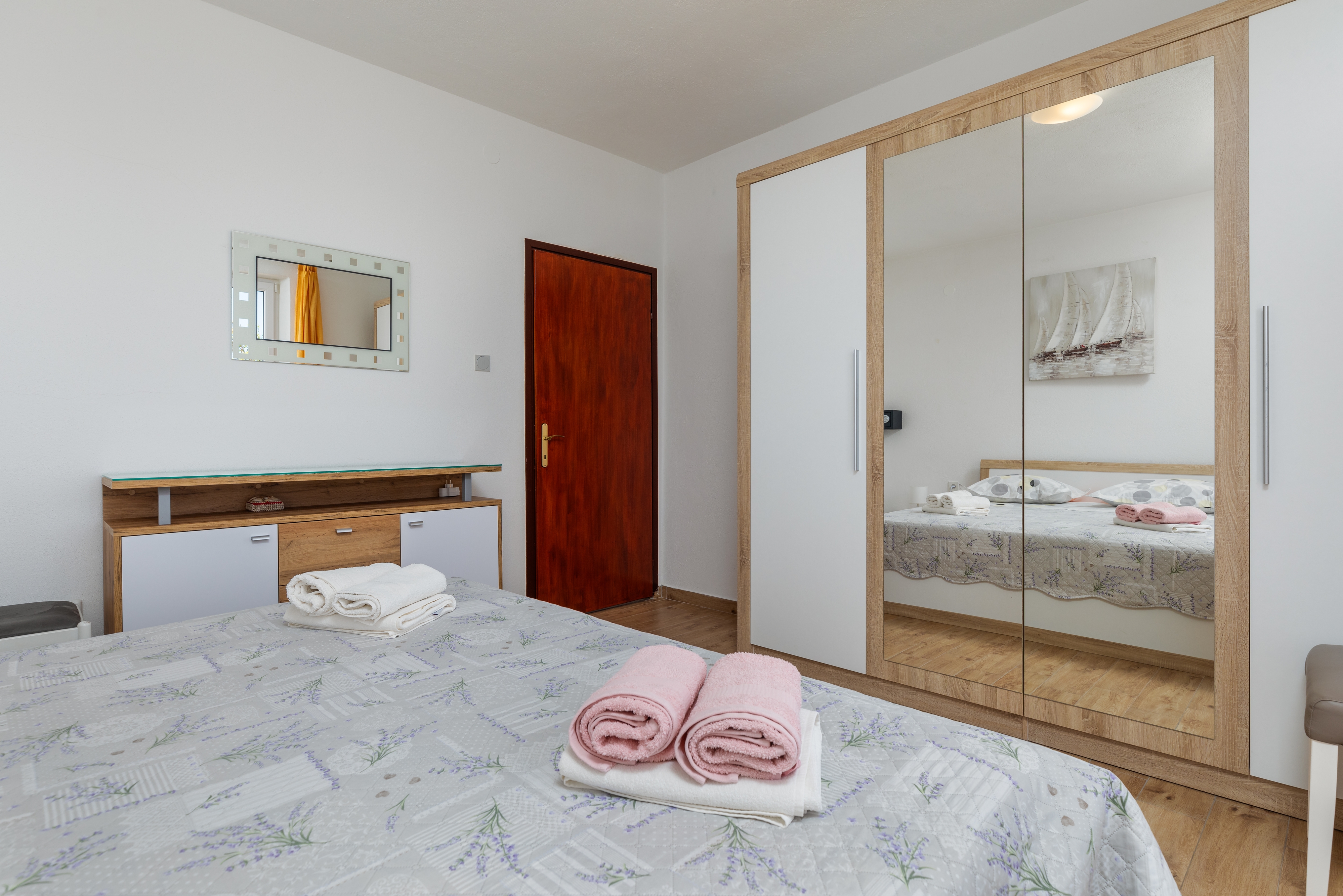Three bedroom apartment with terrace and sea view Makarska  A-a
