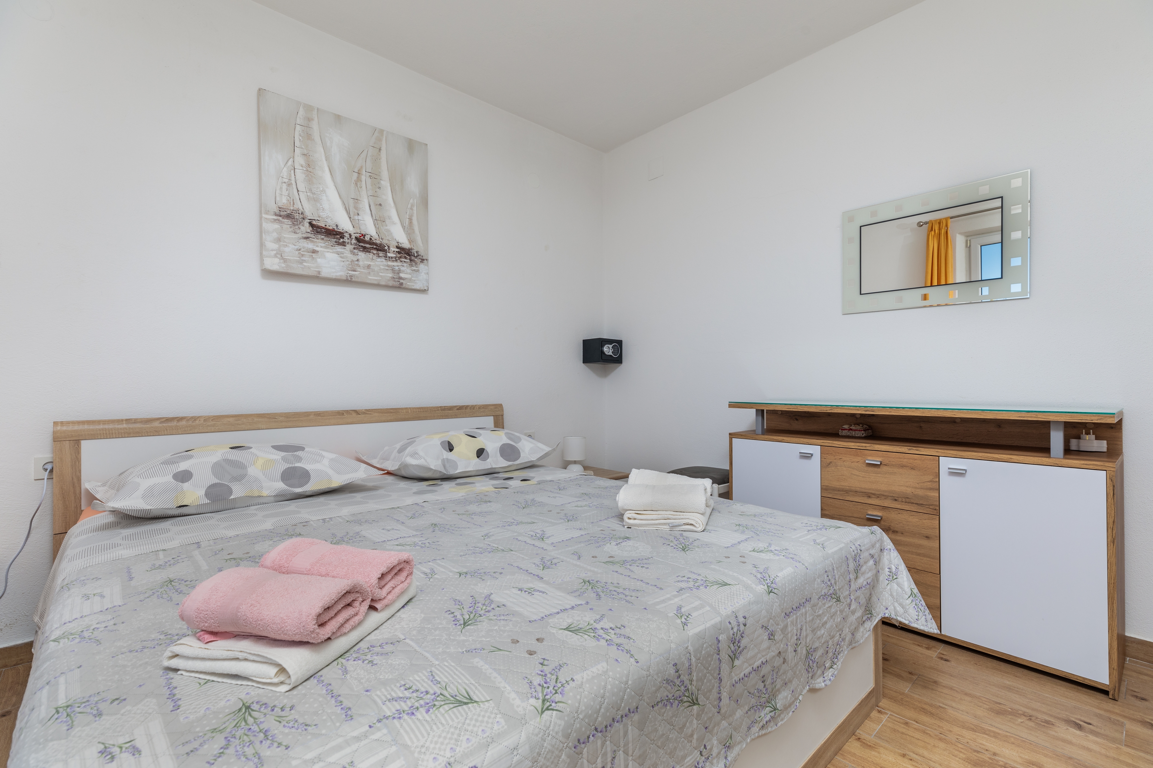 Three bedroom apartment with terrace and sea view Makarska  A-a
